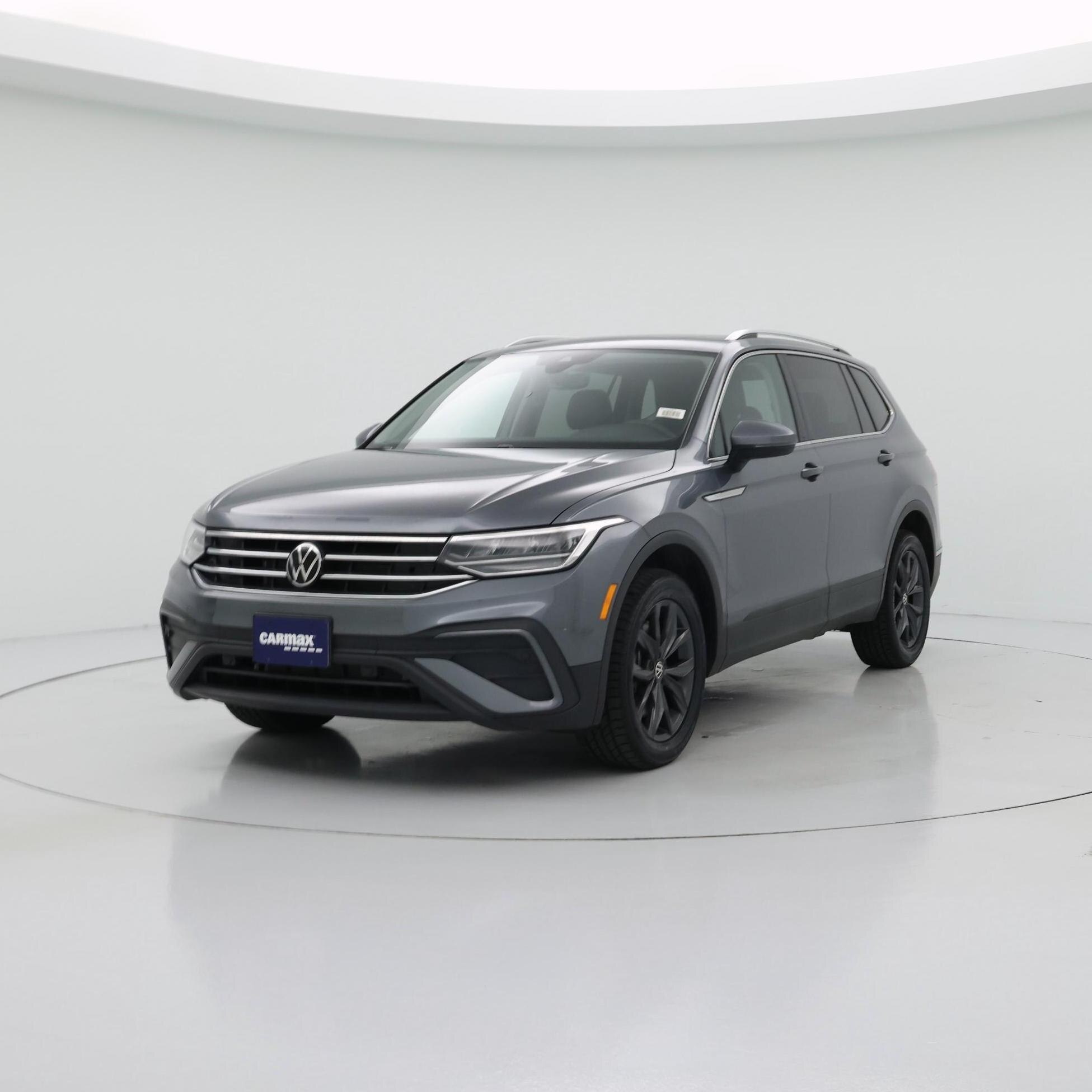 Thumbnail: 2022 Volkswagen Tiguan - 4