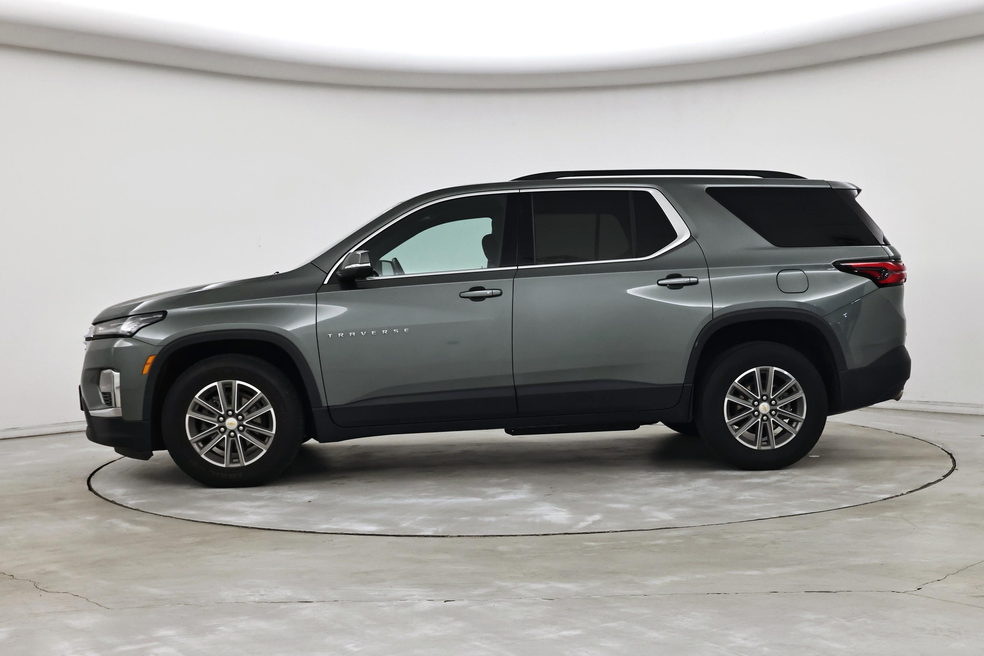 Thumbnail: 2023 Chevrolet Traverse - 3