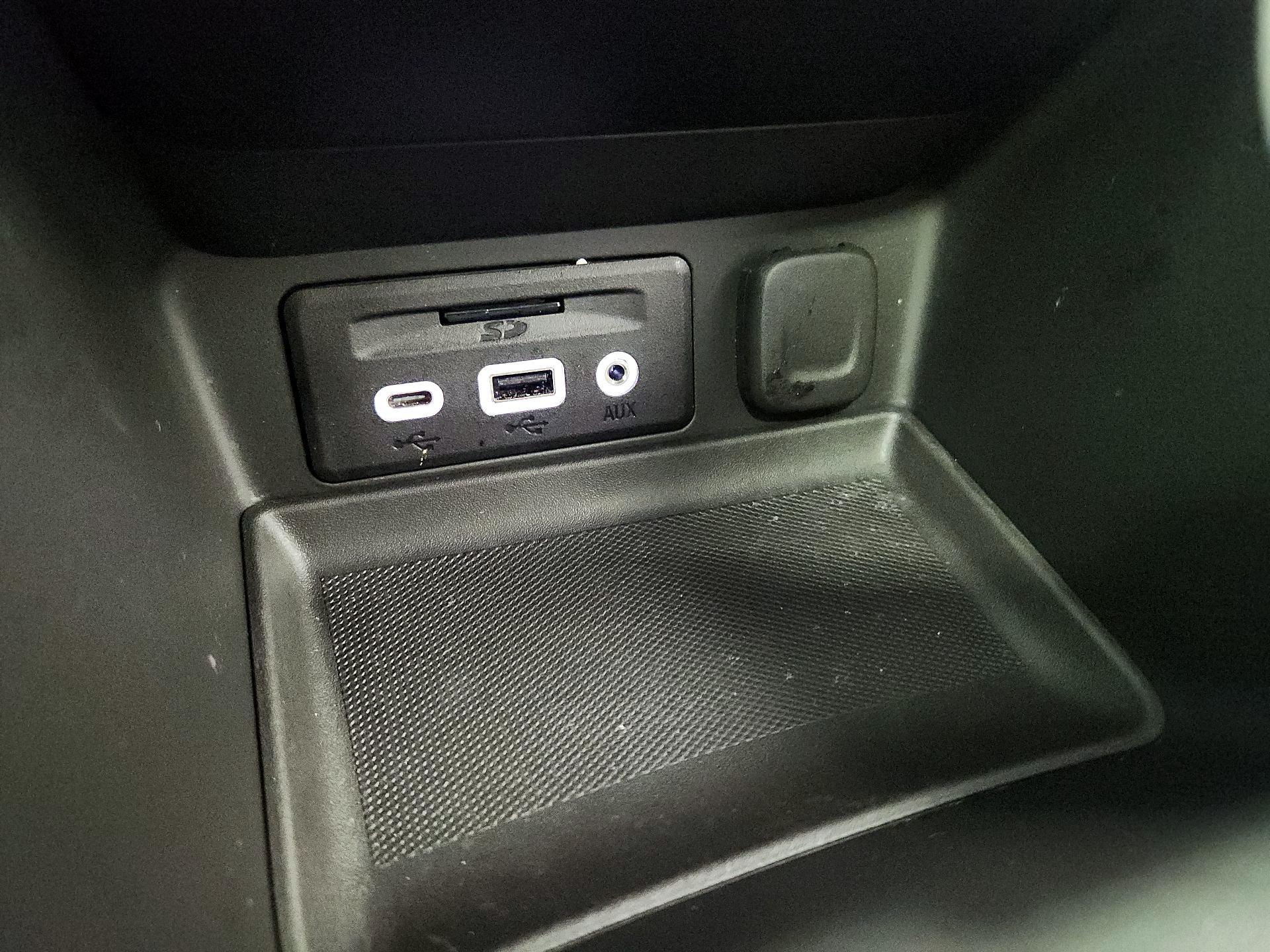 Thumbnail: 2022 GMC Terrain - 19