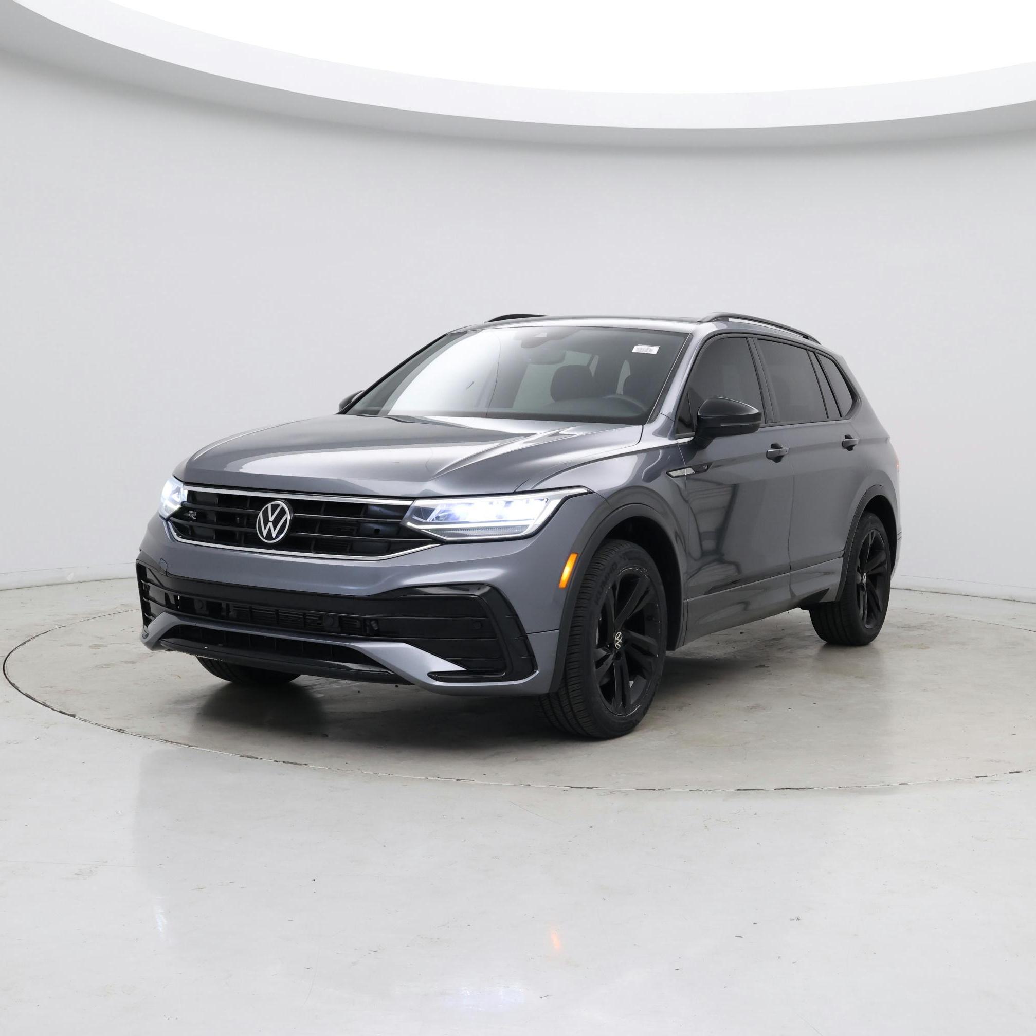 Thumbnail: 2023 Volkswagen Tiguan - 4