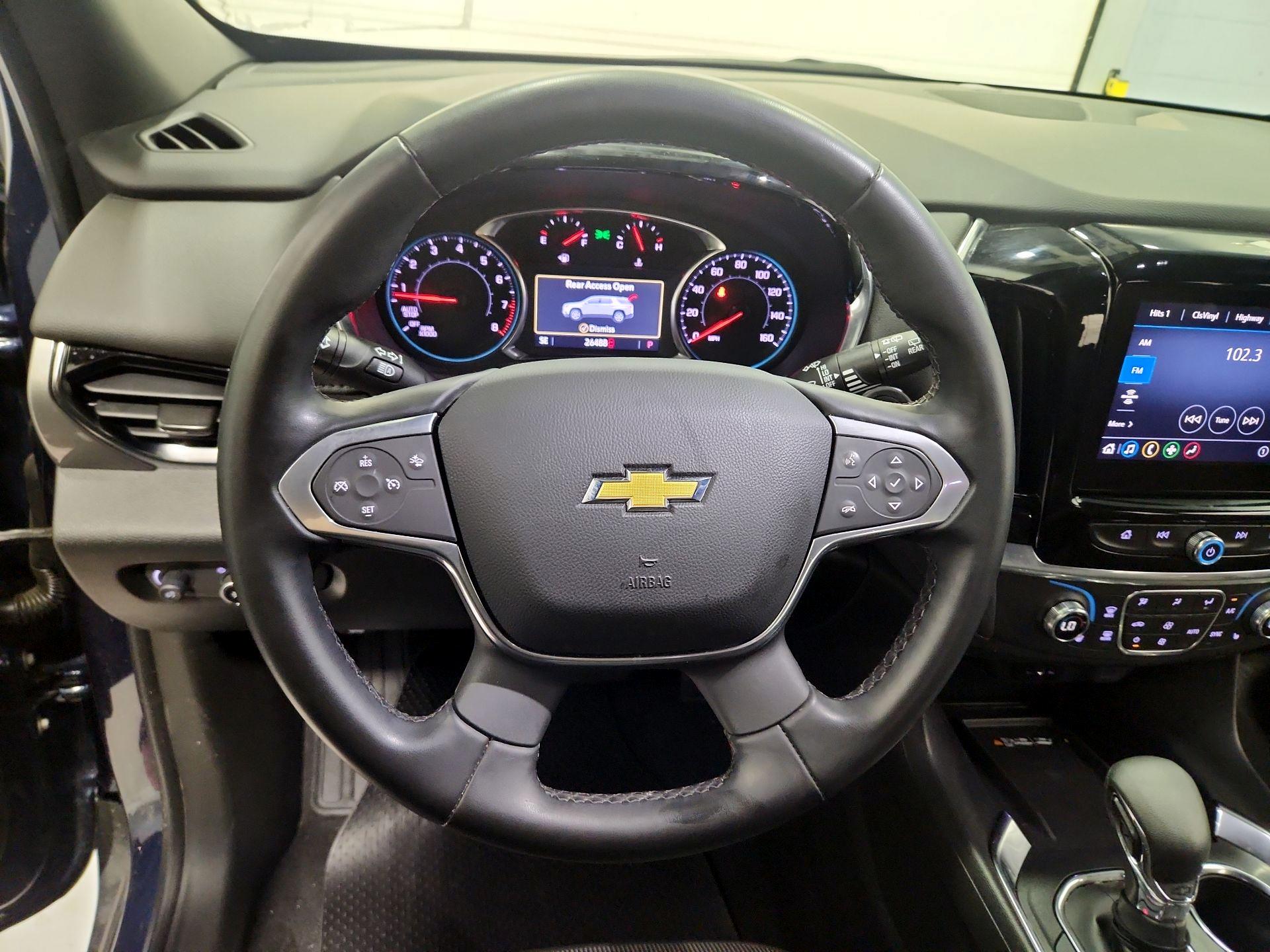 Thumbnail: 2023 Chevrolet Traverse - 10