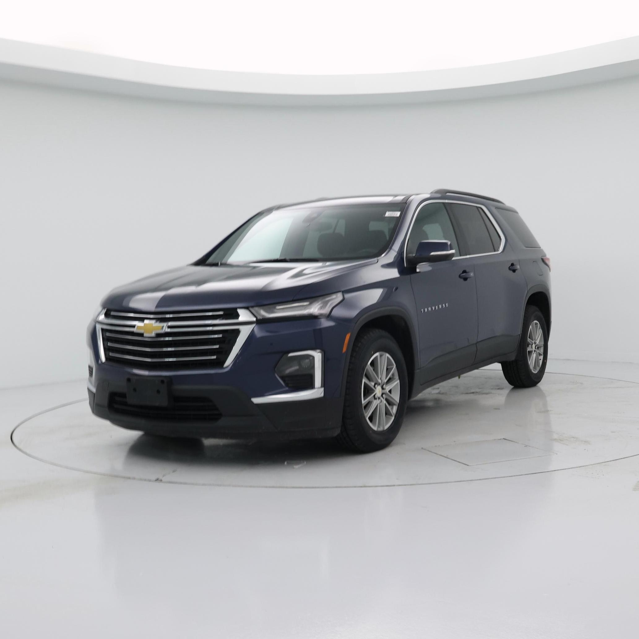 Thumbnail: 2023 Chevrolet Traverse - 4
