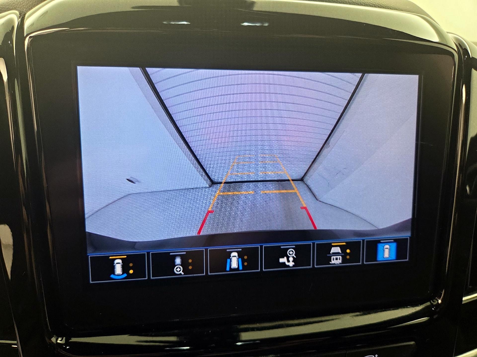 Thumbnail: 2023 Chevrolet Traverse - 14