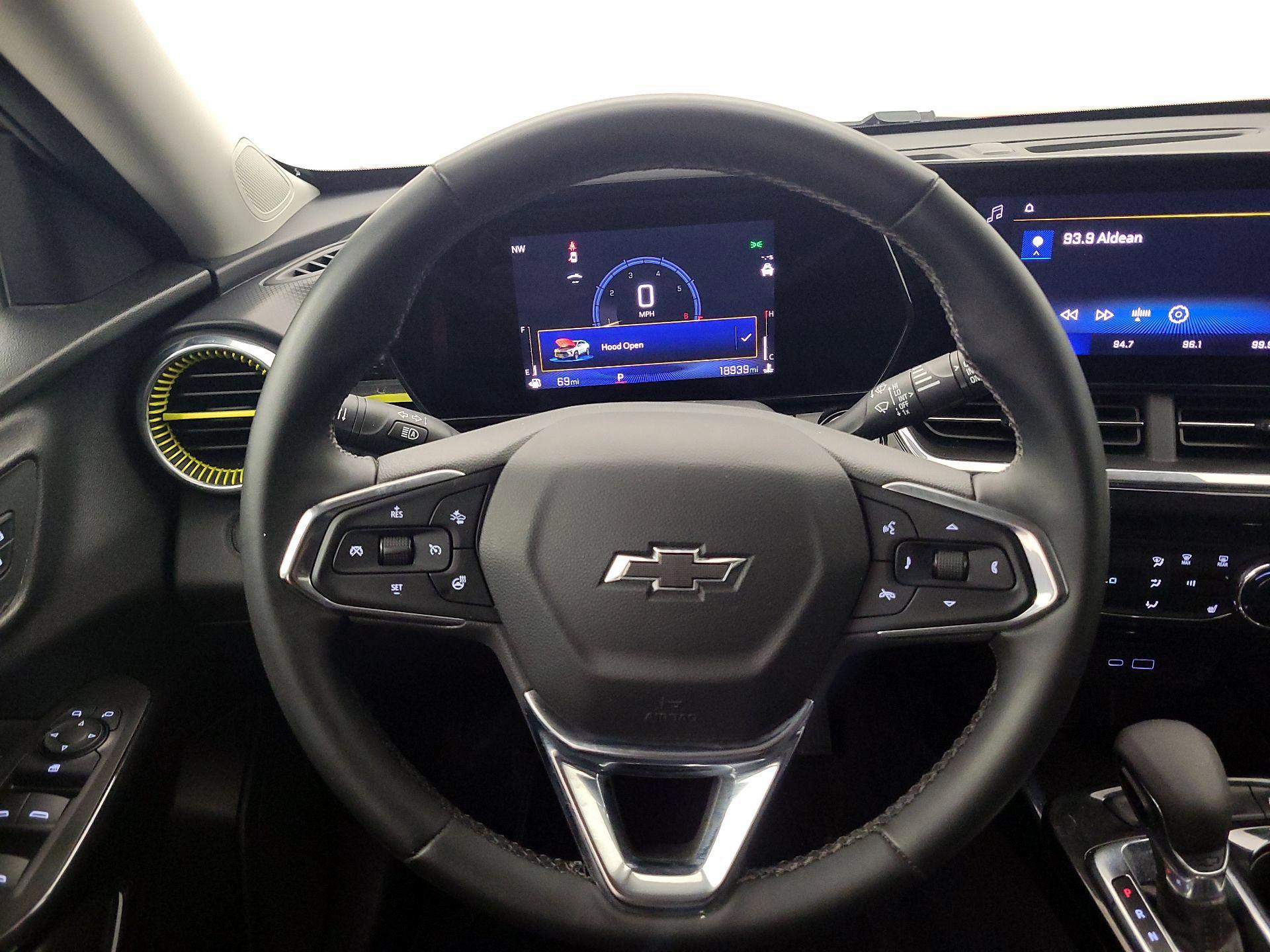 Thumbnail: 2024 Chevrolet Trax - 10