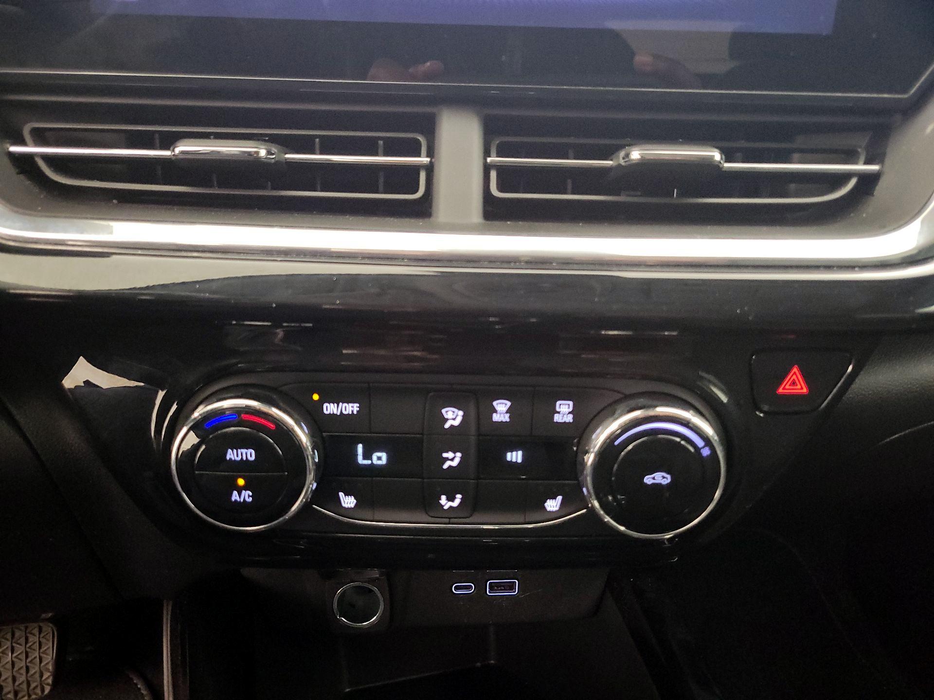 Thumbnail: 2024 Chevrolet Trax - 16