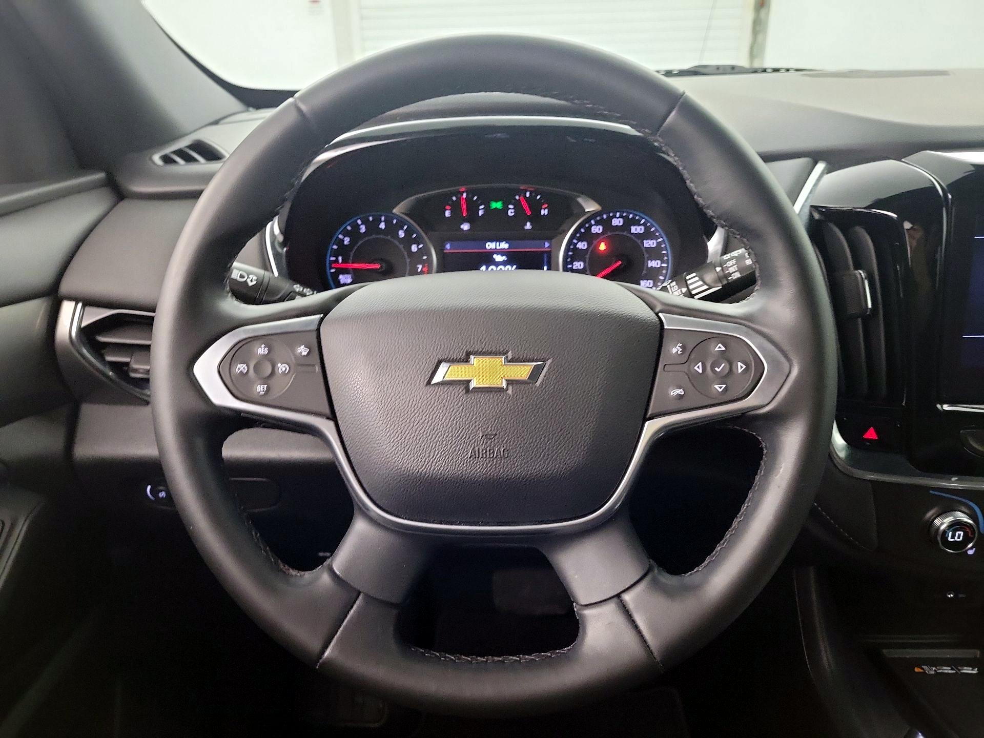 Thumbnail: 2023 Chevrolet Traverse - 10