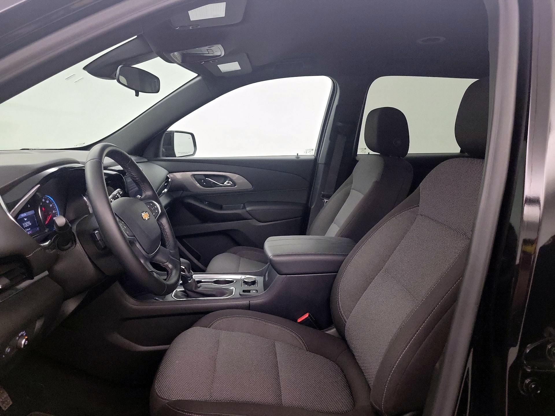 Thumbnail: 2023 Chevrolet Traverse - 11