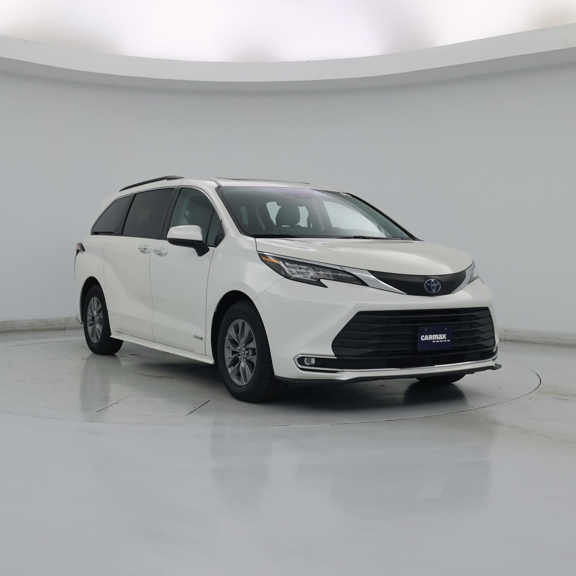 White 2021 Toyota Sienna Minivan All-Wheel Drive Automatic