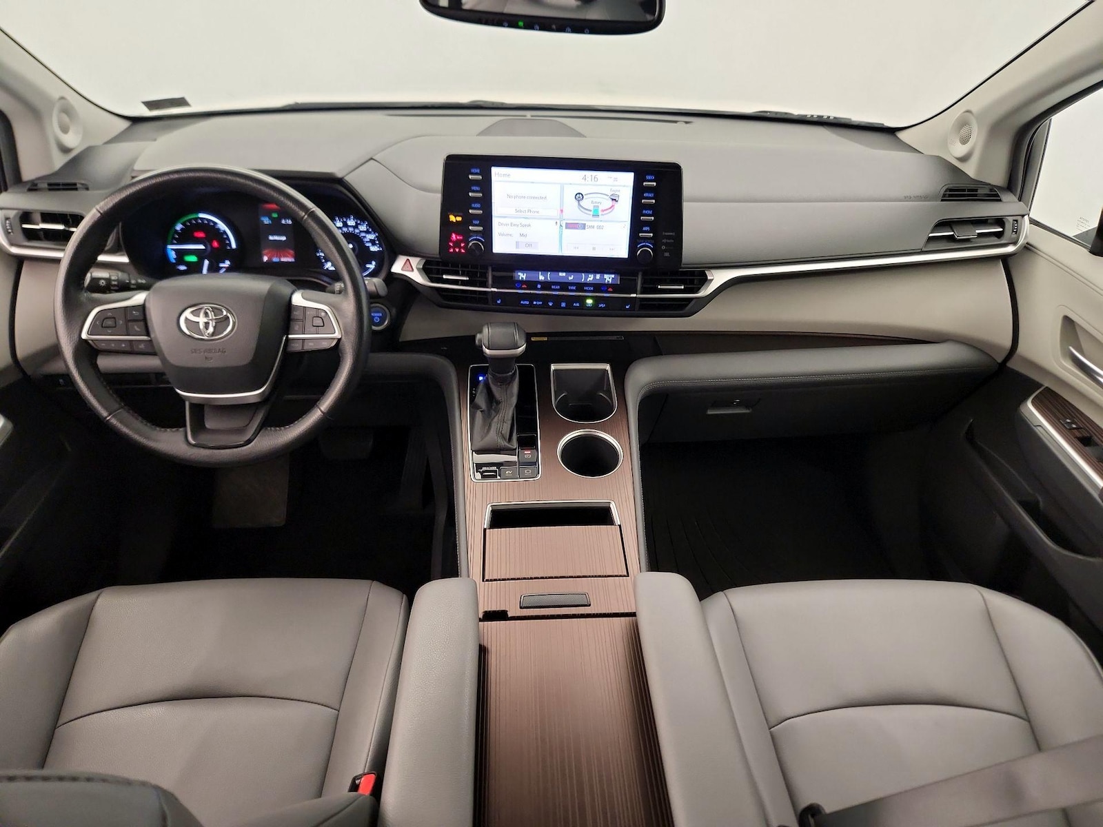2021 Toyota Sienna XLE - Photo 10
