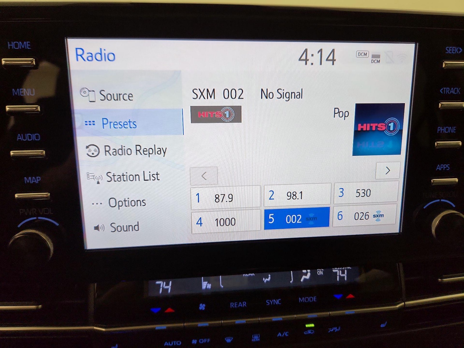 2021 Toyota Sienna XLE - Photo 17