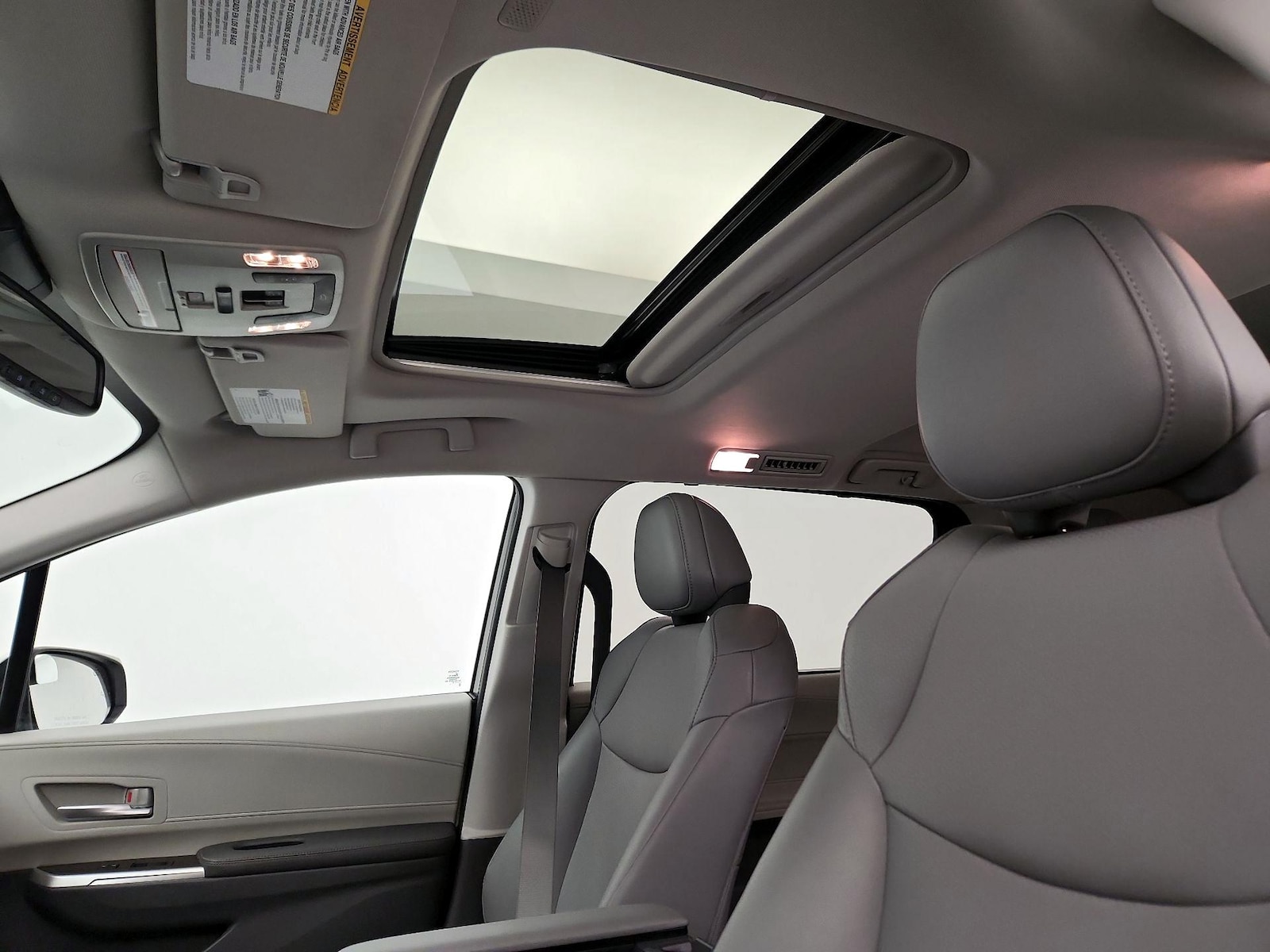 2021 Toyota Sienna XLE - Photo 21