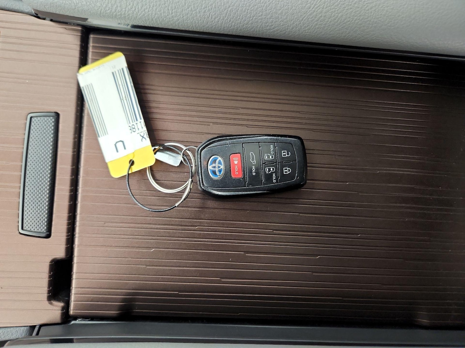 2021 Toyota Sienna XLE - Photo 27