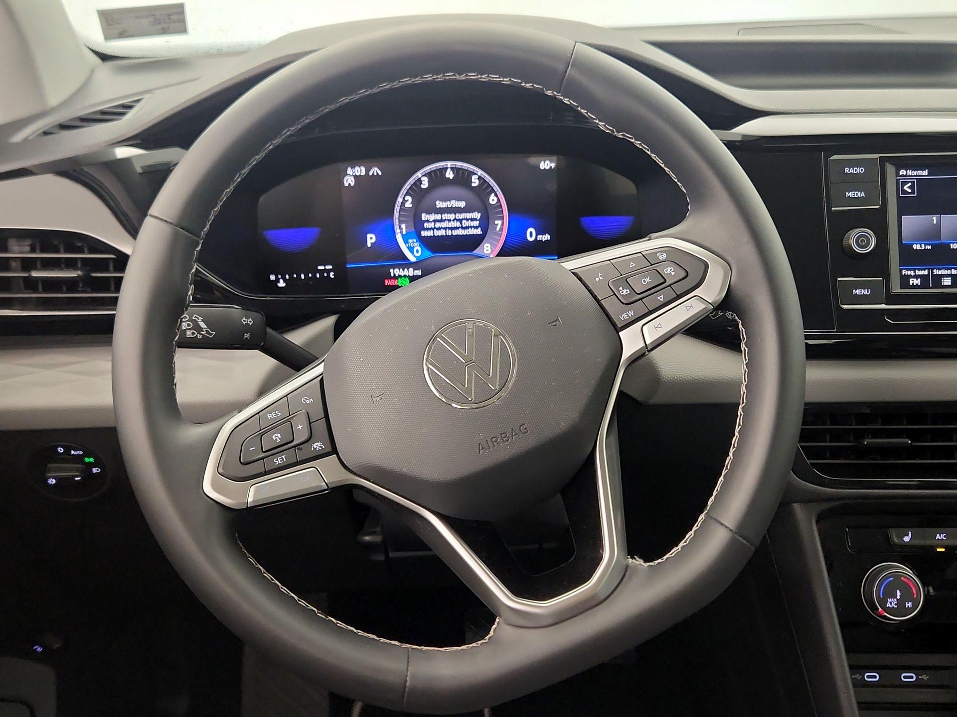 Thumbnail: 2023 Volkswagen Taos - 9