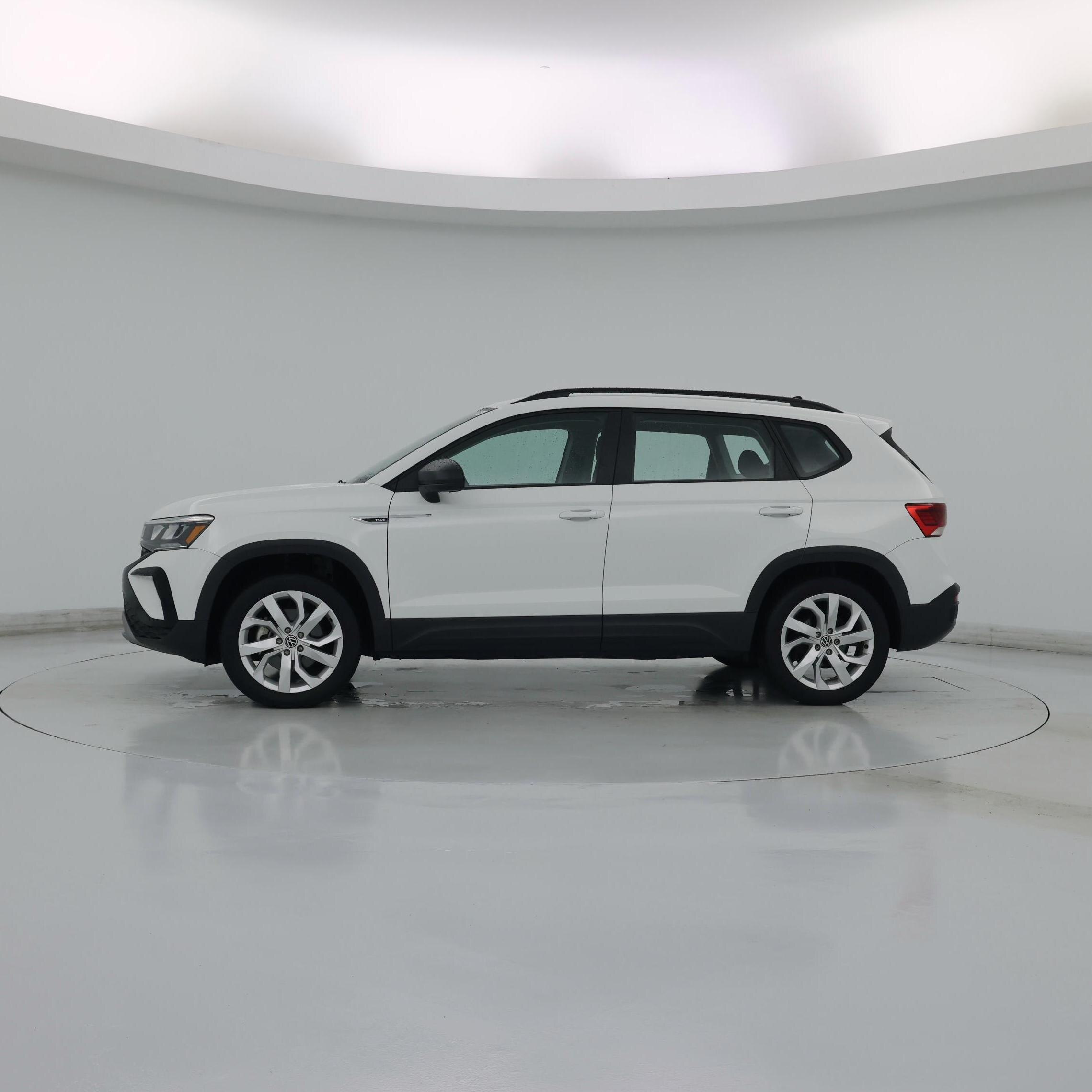 Thumbnail: 2023 Volkswagen Taos - 3