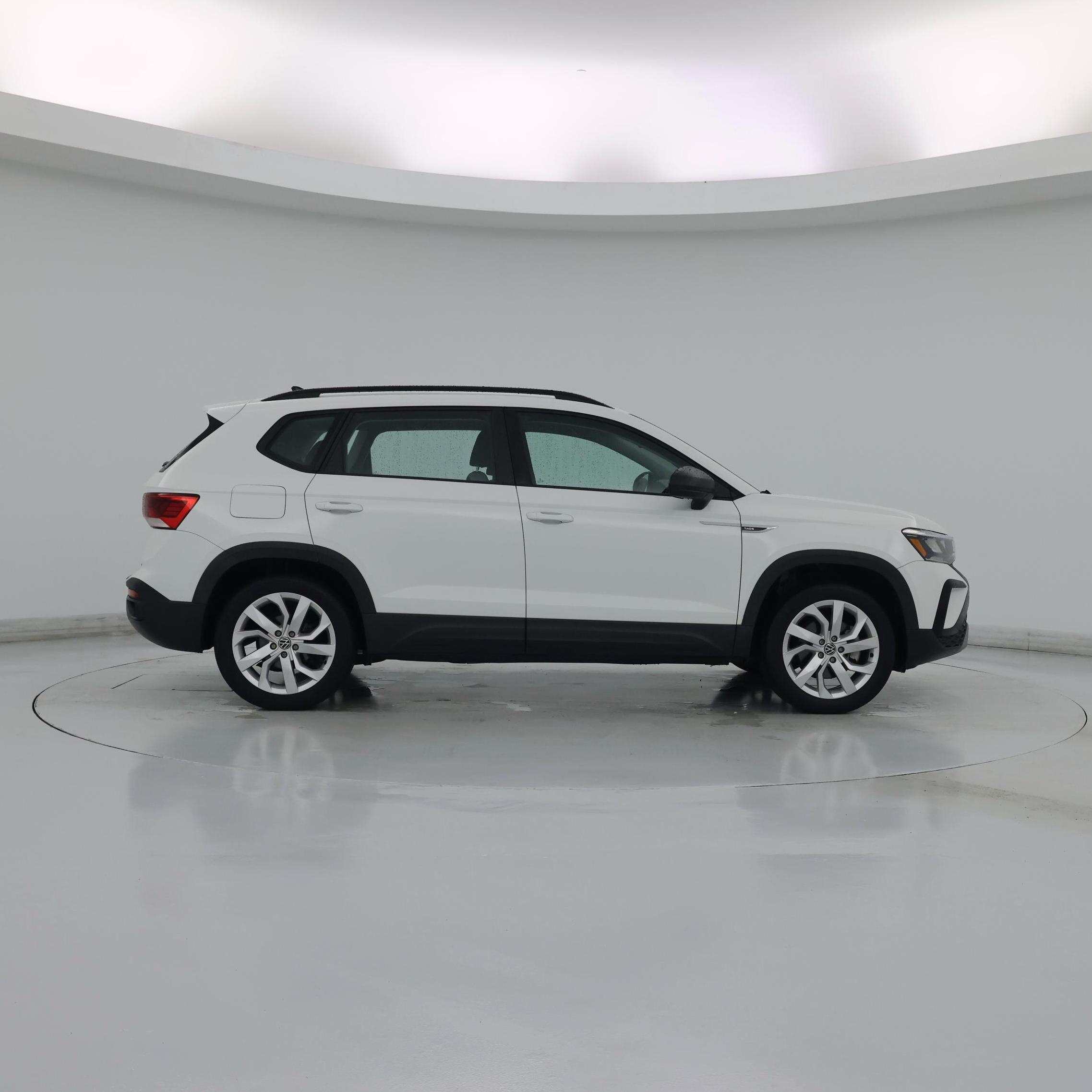 Thumbnail: 2023 Volkswagen Taos - 7