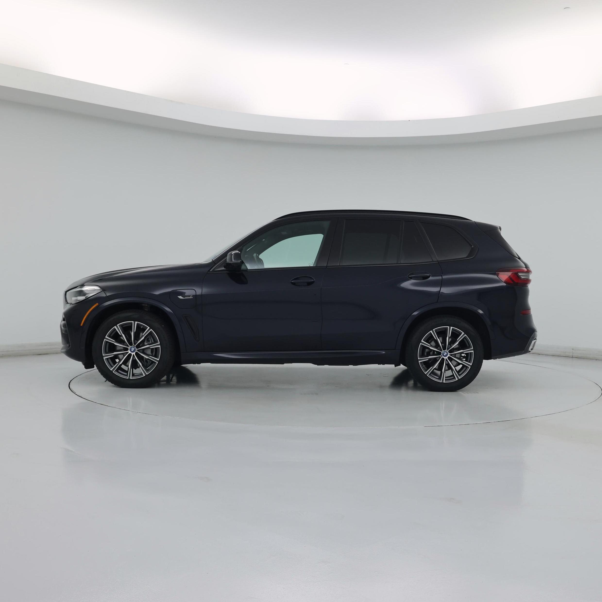 Thumbnail: 2022 BMW X5 - 3