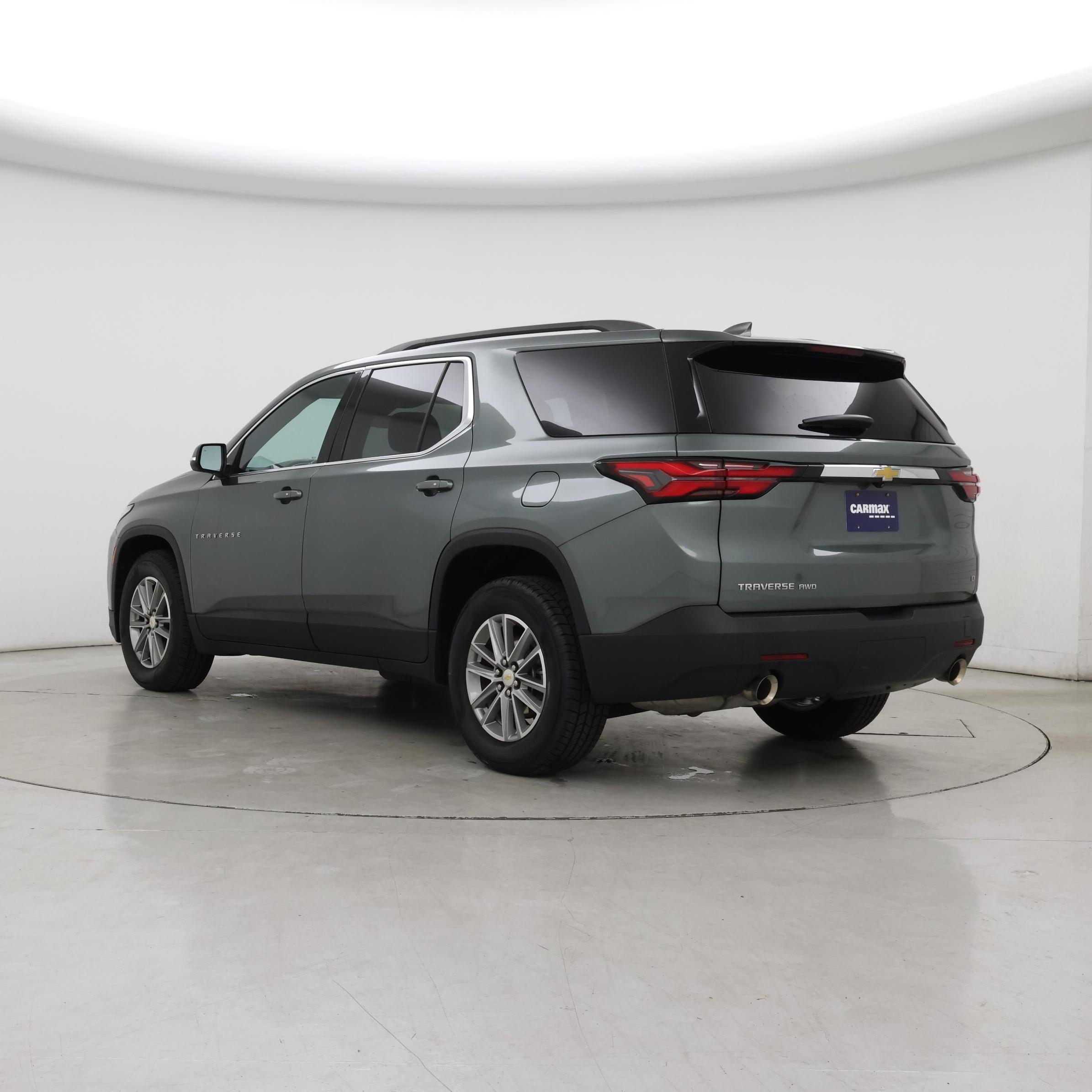 Thumbnail: 2023 Chevrolet Traverse - 2