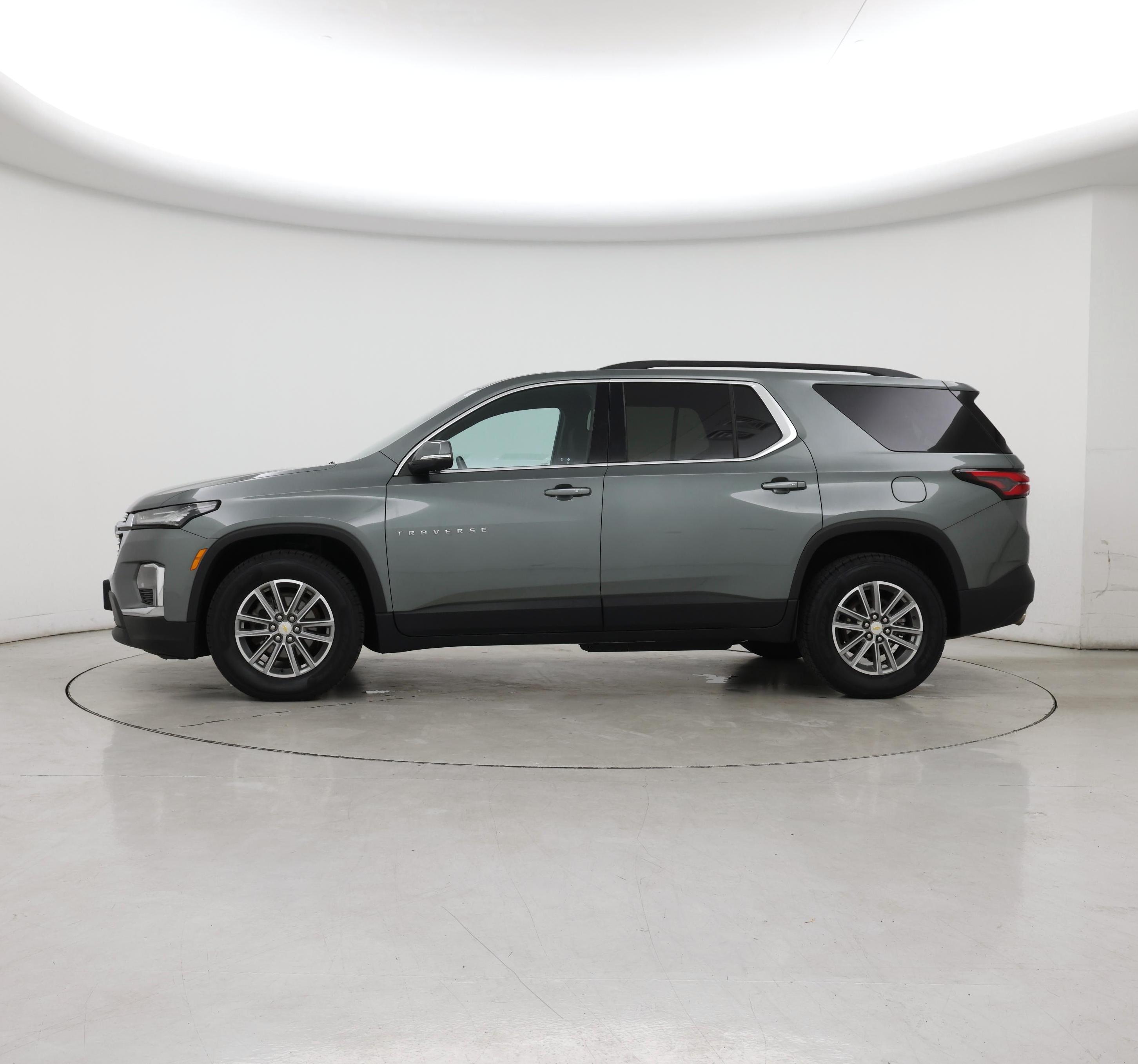 Thumbnail: 2023 Chevrolet Traverse - 3