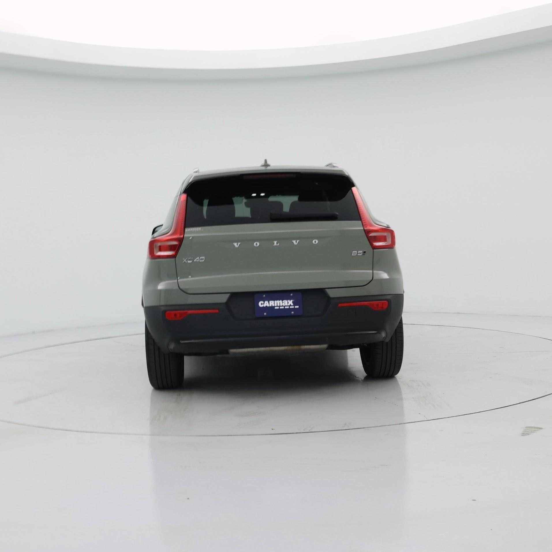 Thumbnail: 2023 Volvo XC40 - 6