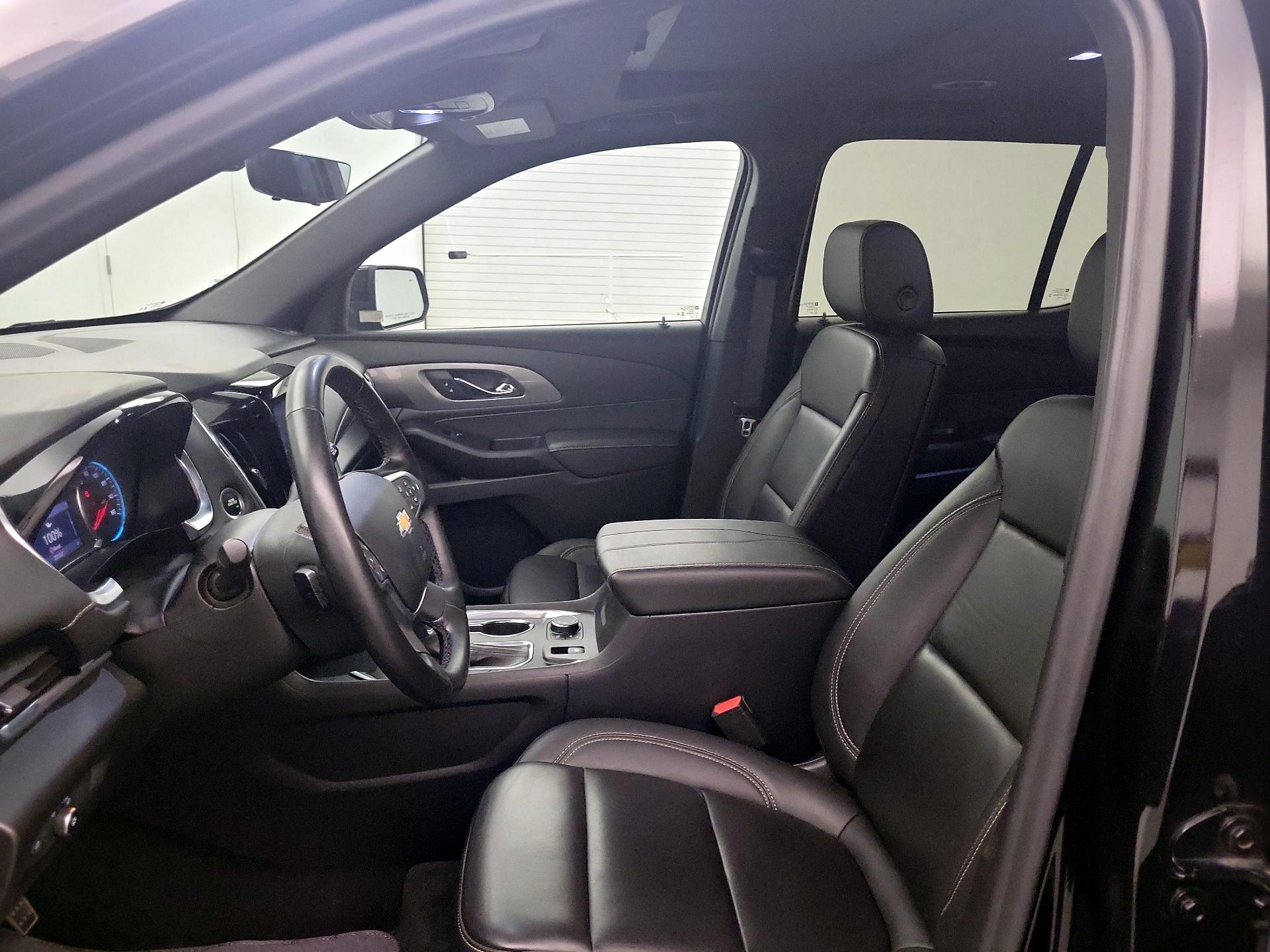 Thumbnail: 2023 Chevrolet Traverse - 11