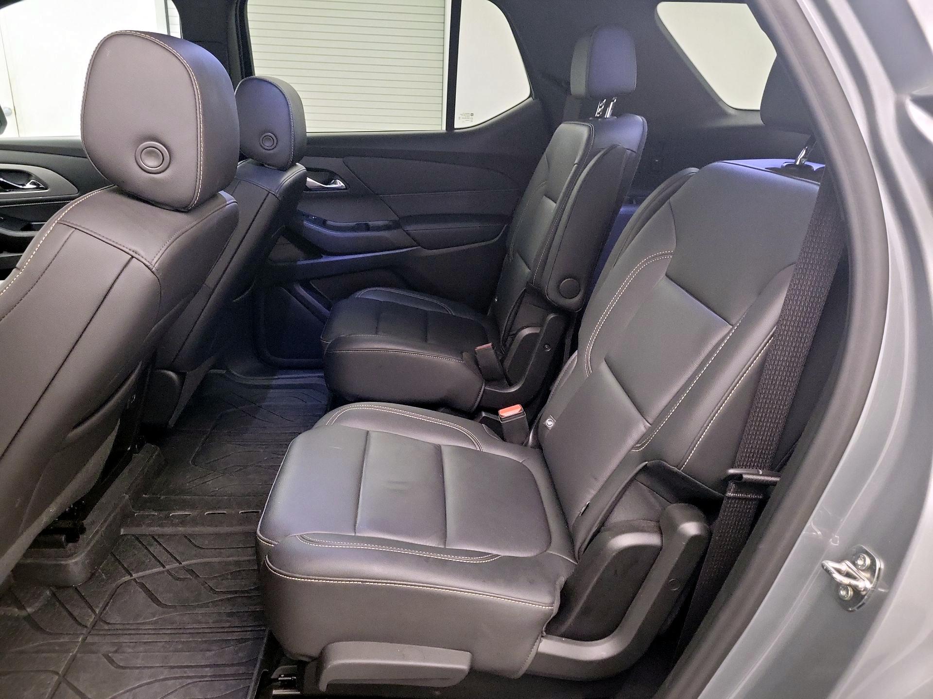 Thumbnail: 2023 Chevrolet Traverse - 18