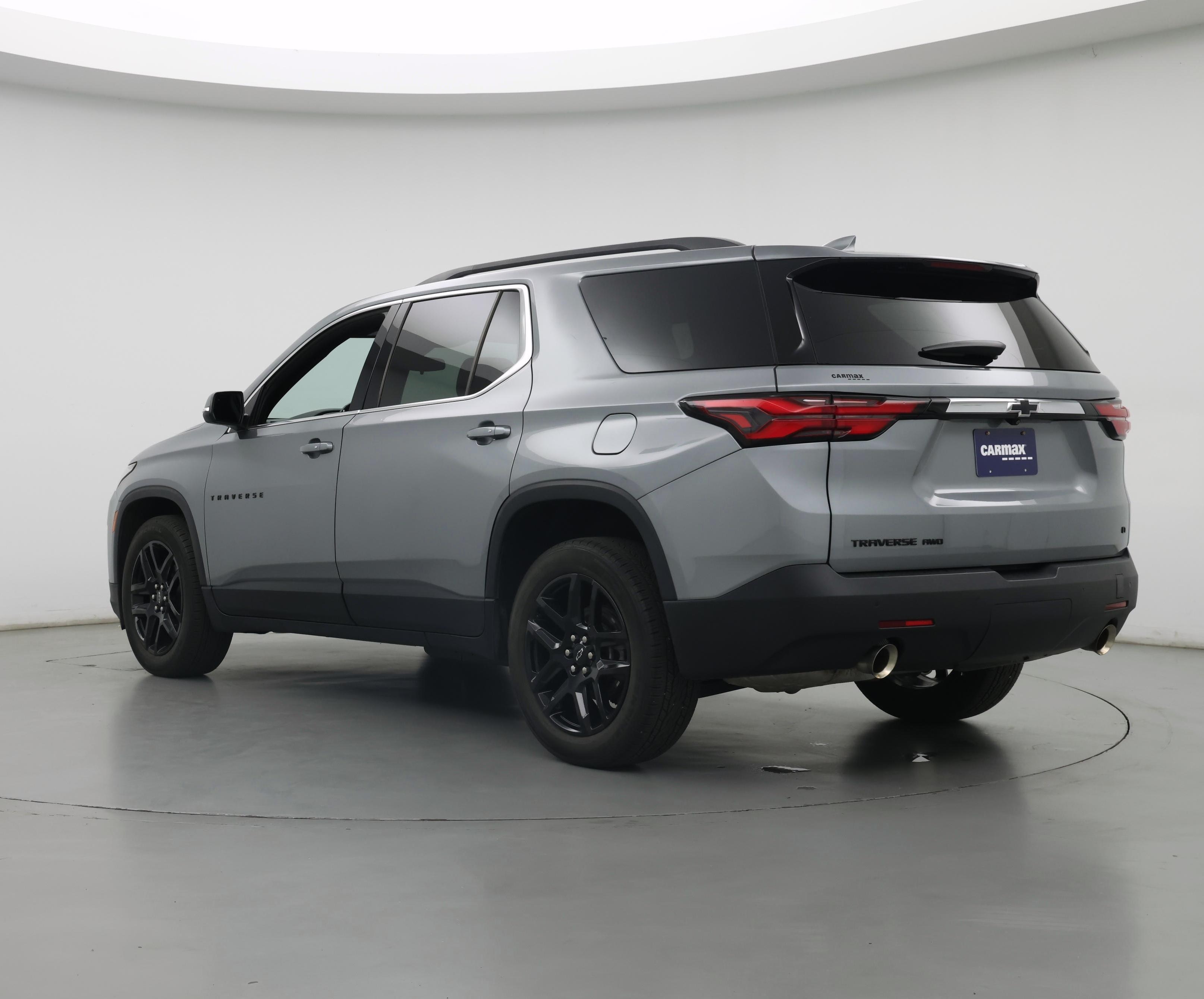 Thumbnail: 2023 Chevrolet Traverse - 2