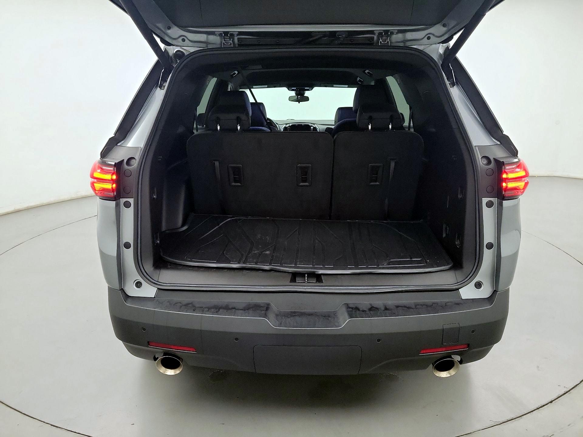 Thumbnail: 2023 Chevrolet Traverse - 20