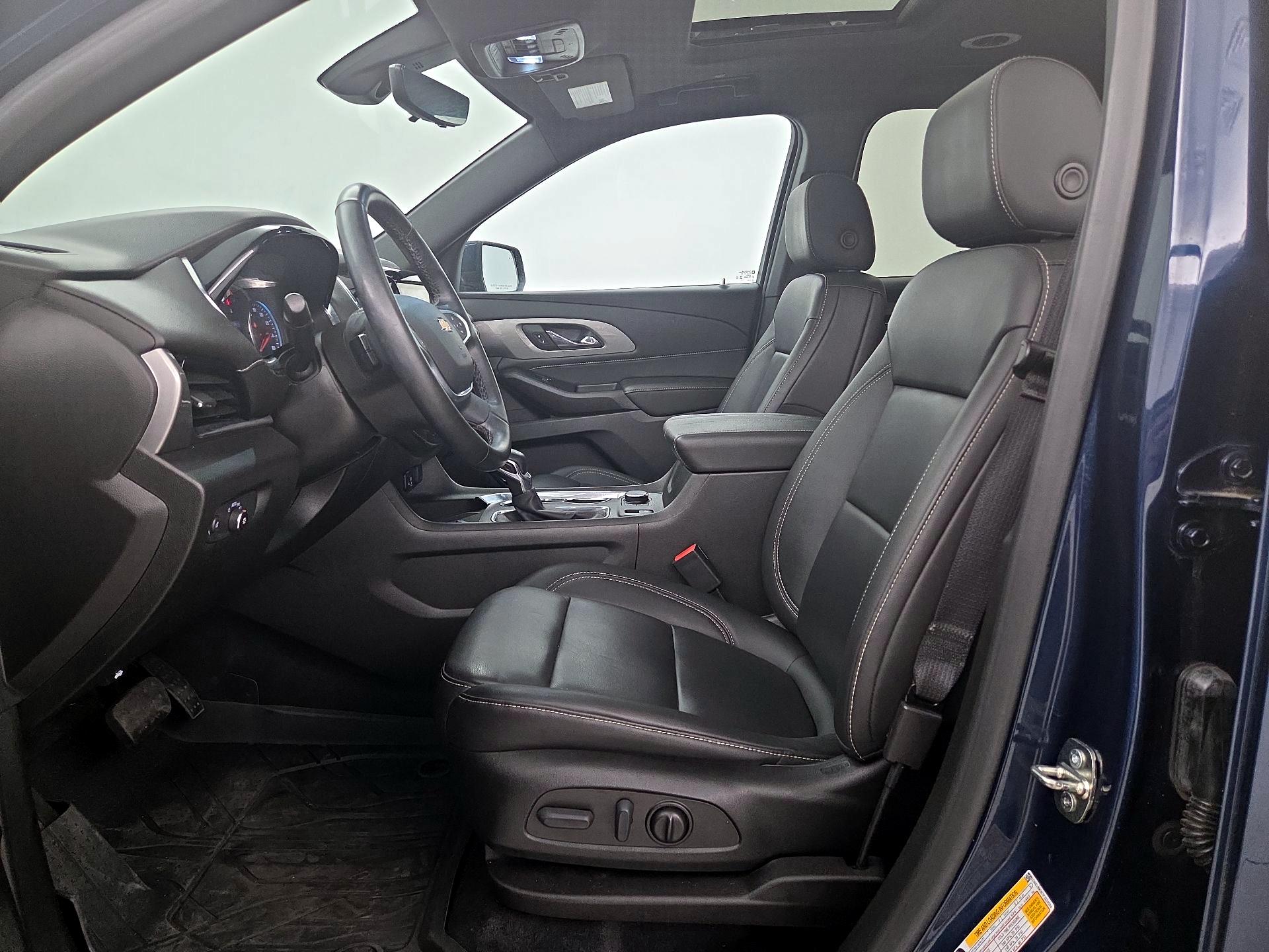 Thumbnail: 2023 Chevrolet Traverse - 11