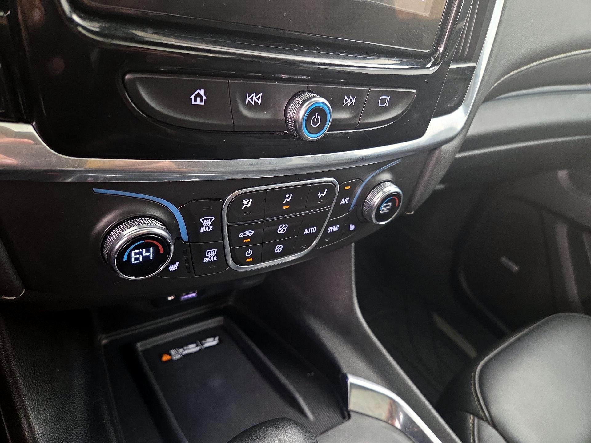 Thumbnail: 2023 Chevrolet Traverse - 17