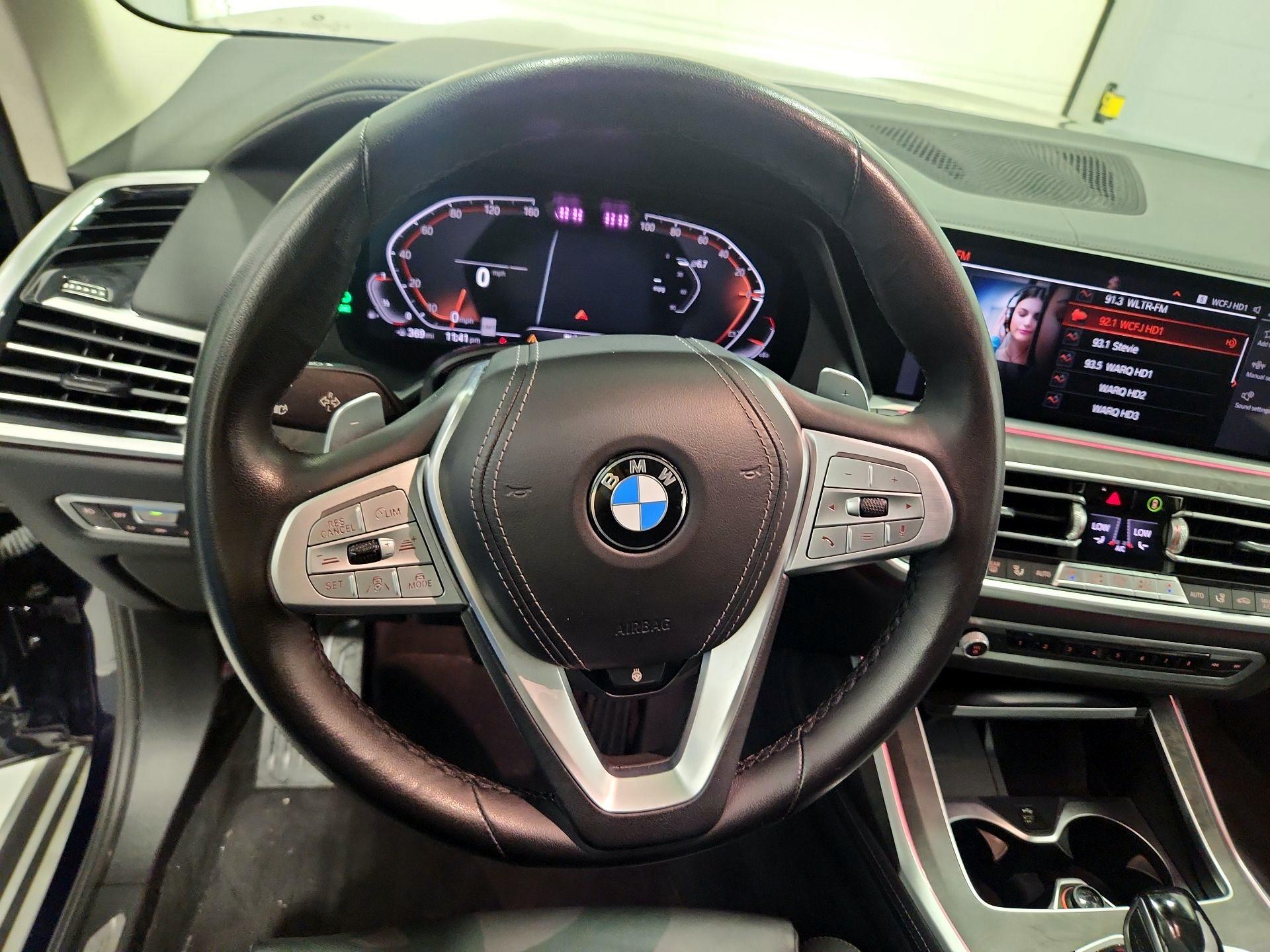 Thumbnail: 2021 BMW X7 - 10
