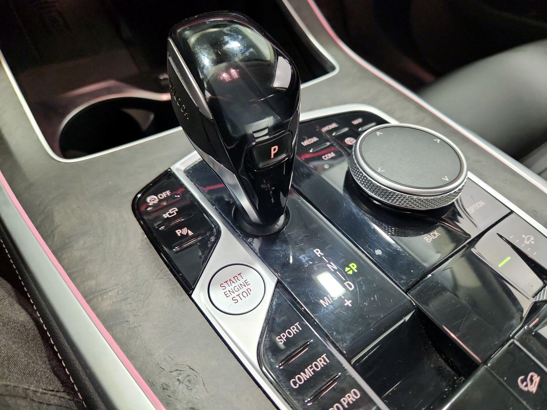 Thumbnail: 2021 BMW X7 - 18
