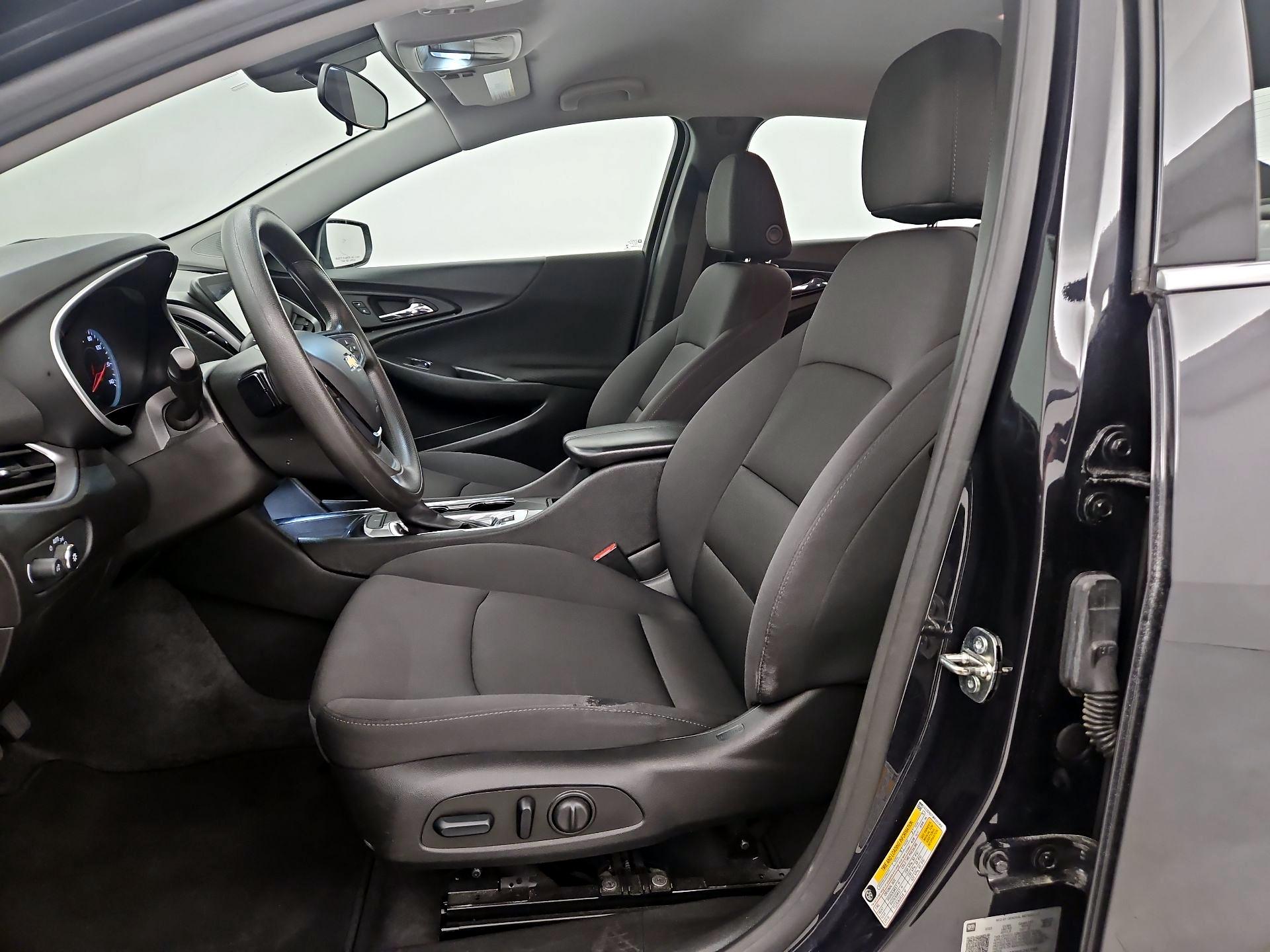 Thumbnail: 2023 Chevrolet Malibu - 11
