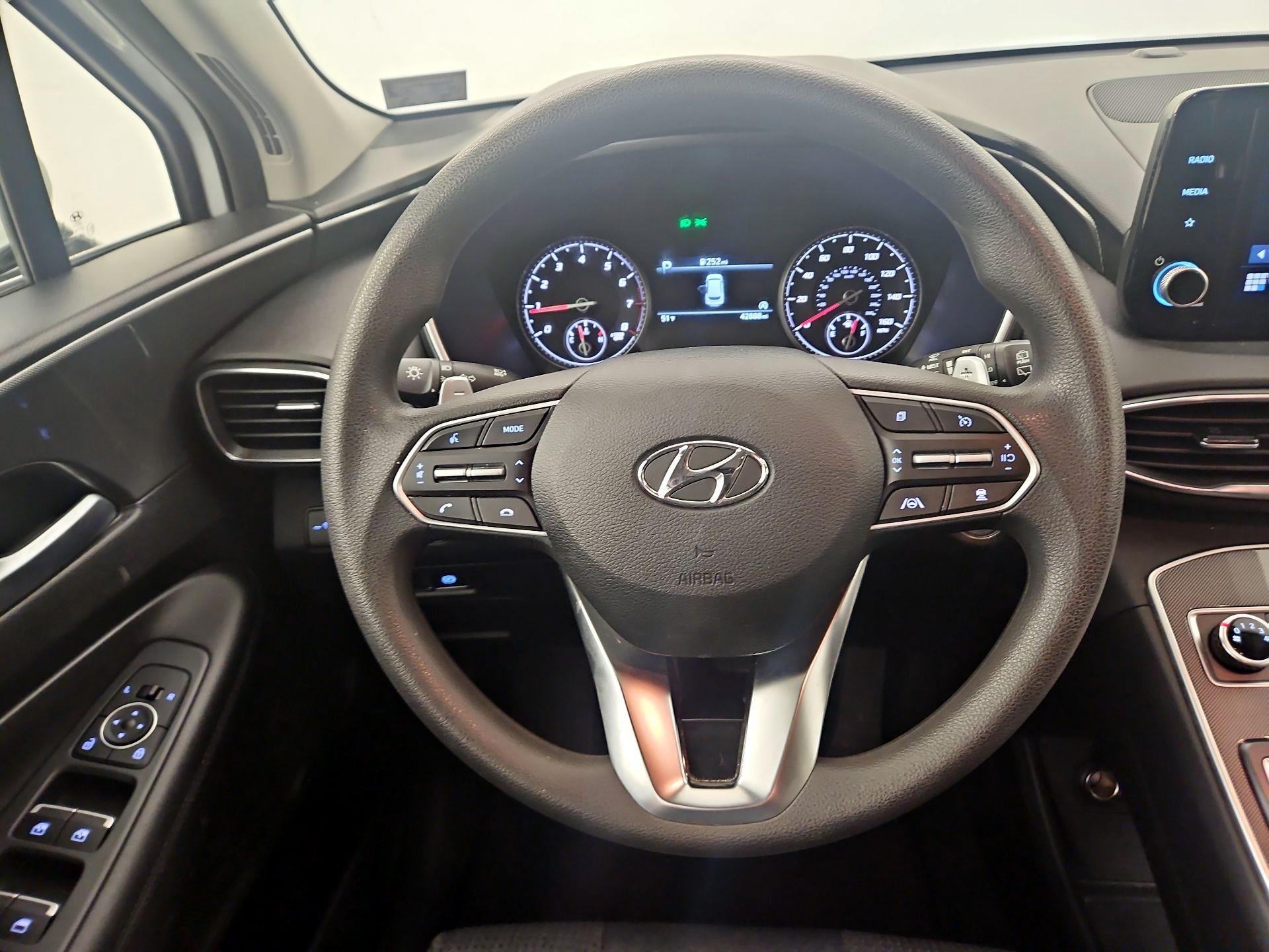 Thumbnail: 2022 Hyundai Santa Fe - 10