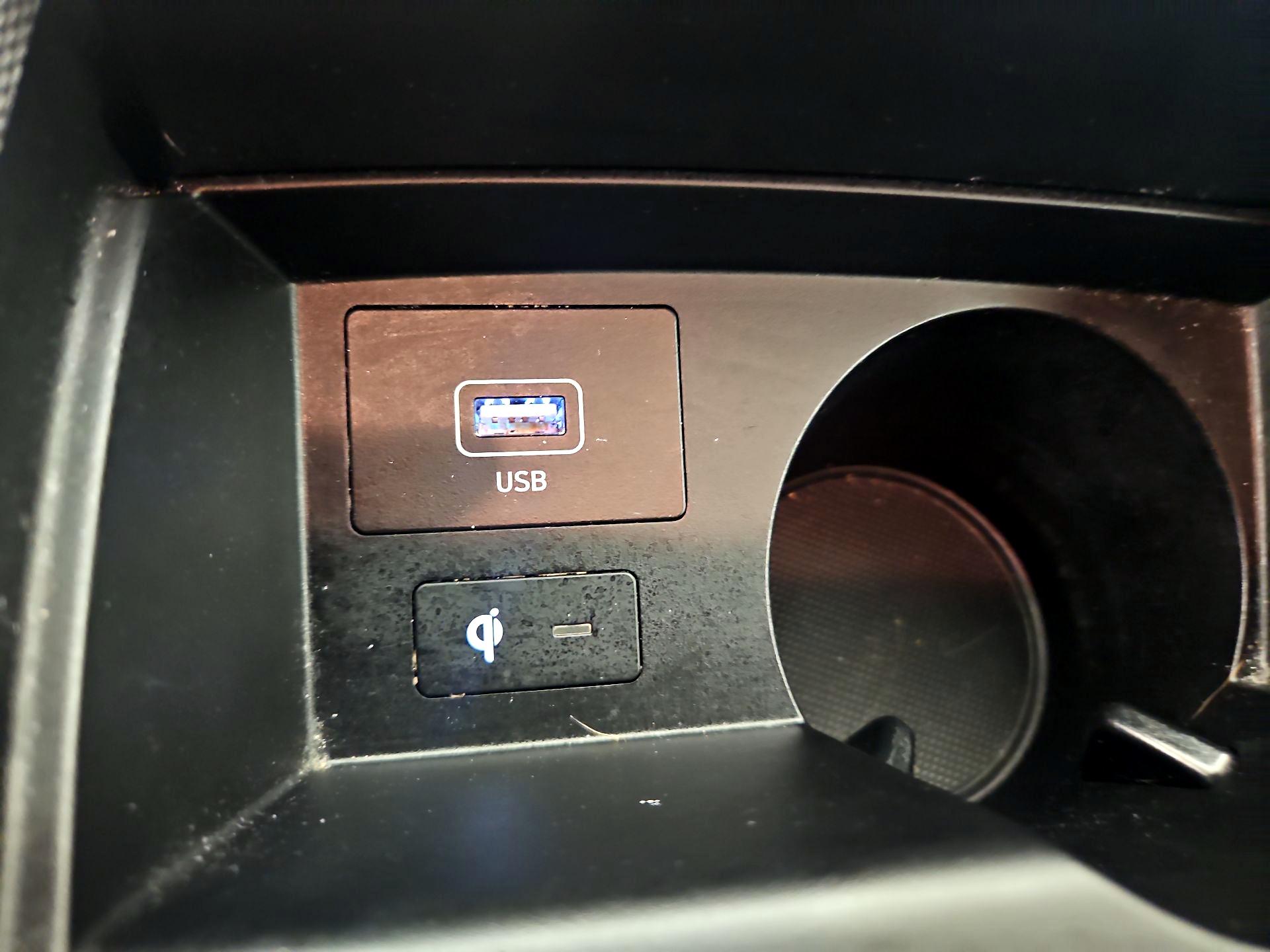 Thumbnail: 2022 Hyundai Santa Fe - 18