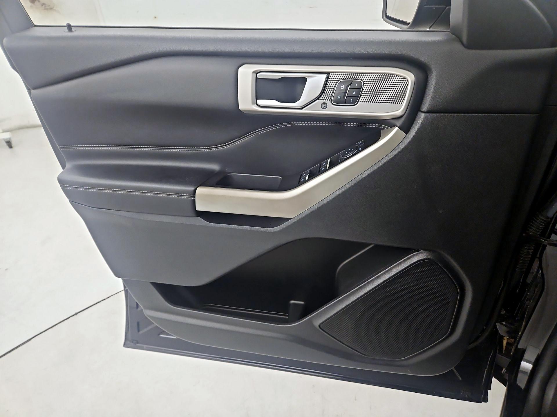 Thumbnail: 2021 Ford Explorer - 12