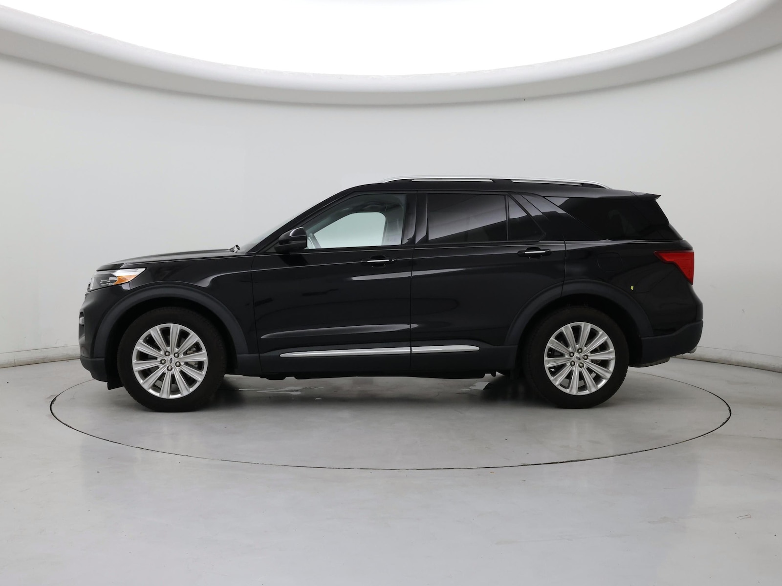 2021 Ford Explorer Limited - Photo 4