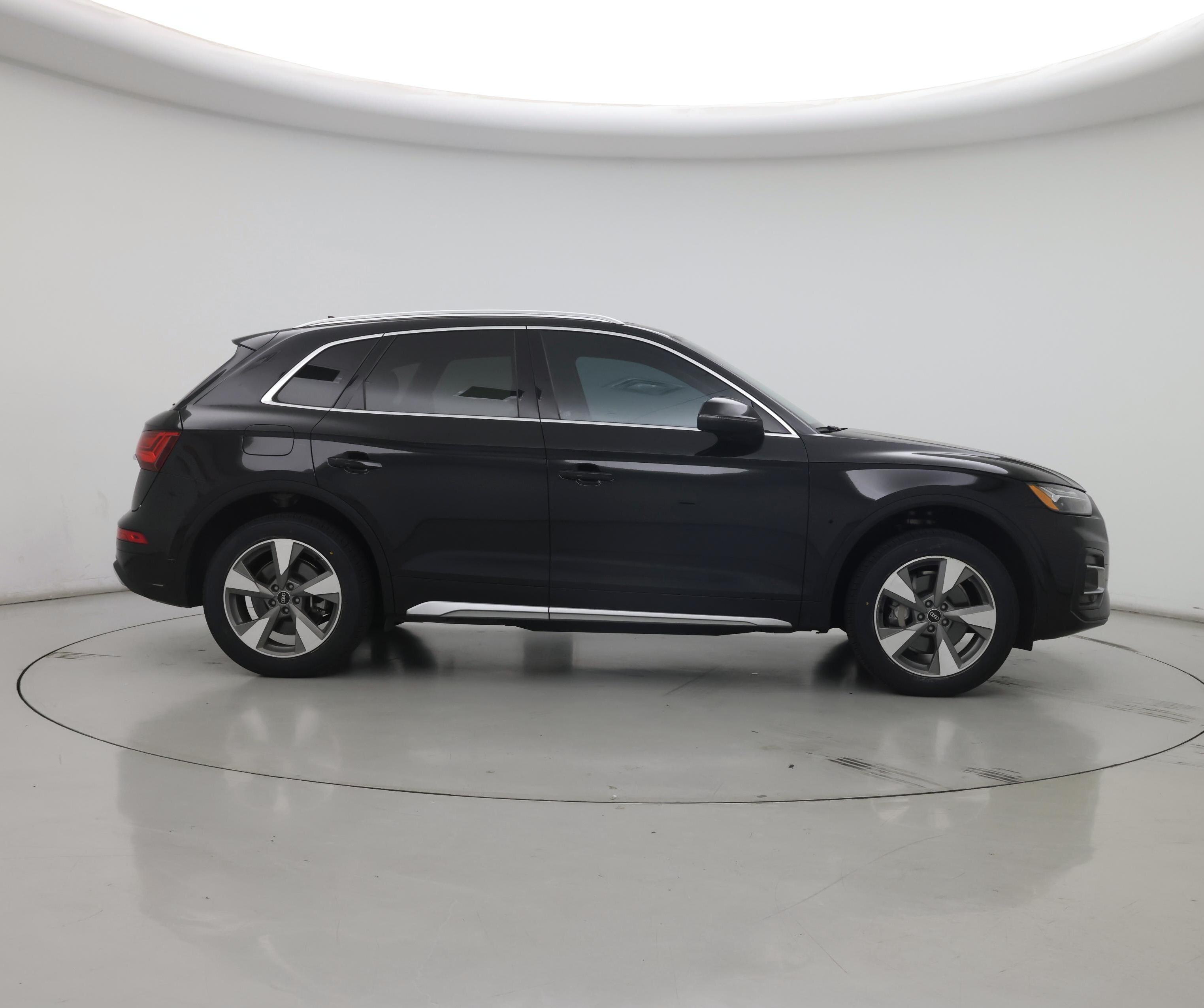 Thumbnail: 2023 Audi Q5 - 7