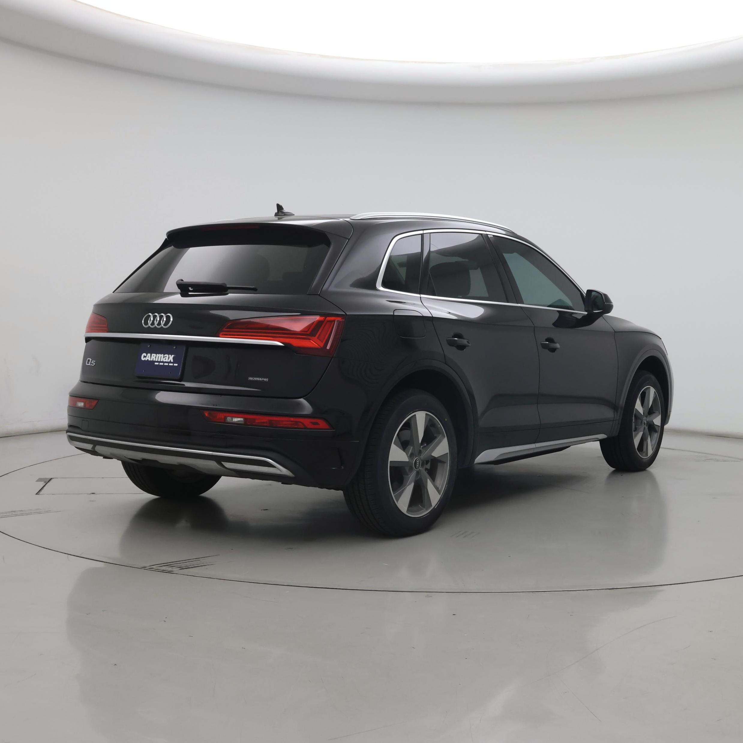 Thumbnail: 2023 Audi Q5 - 8