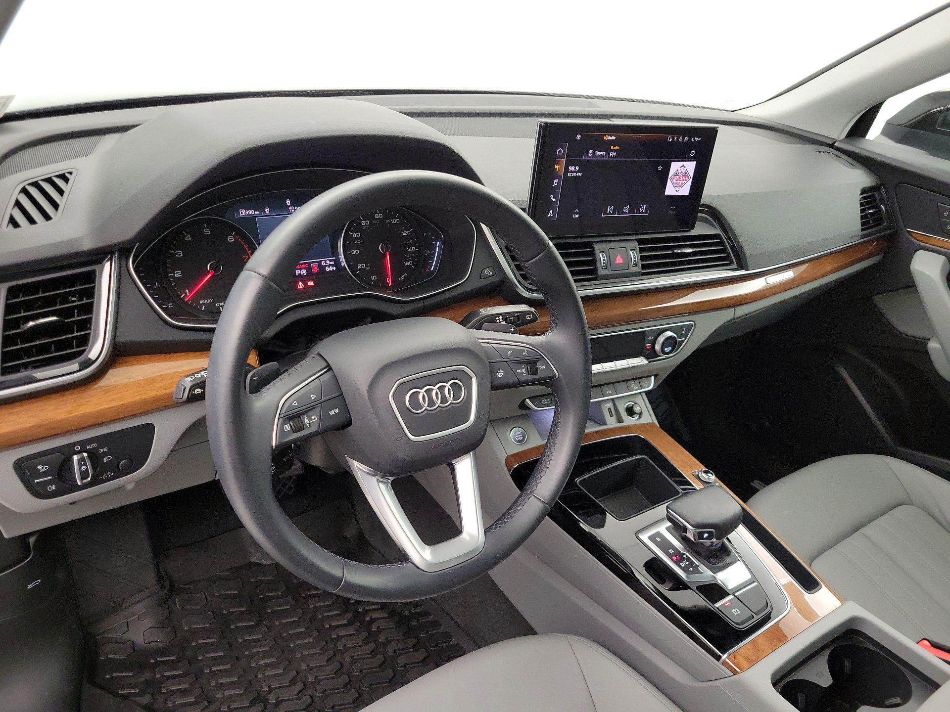 Thumbnail: 2023 Audi Q5 - 9
