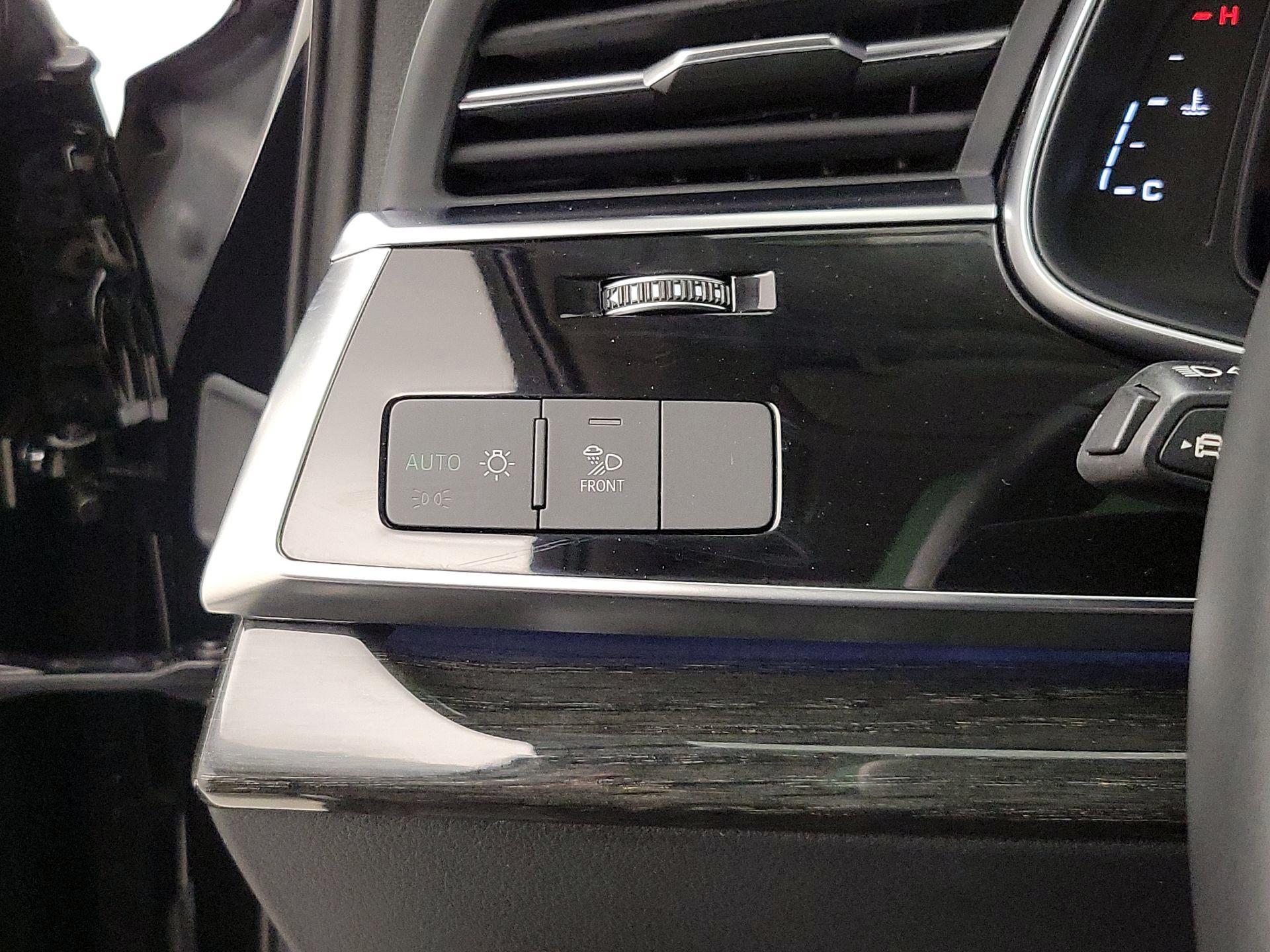 Thumbnail: 2022 Audi Q7 - 13