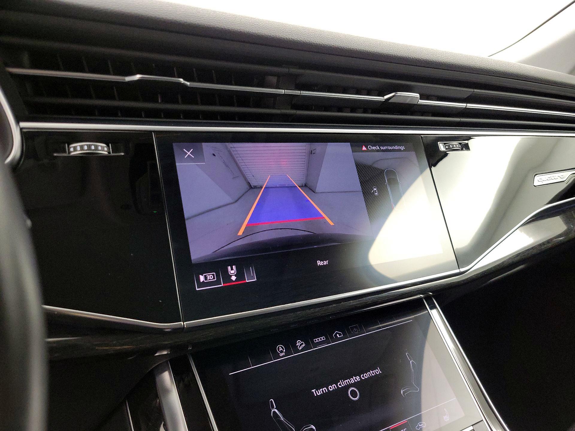 Thumbnail: 2022 Audi Q7 - 15