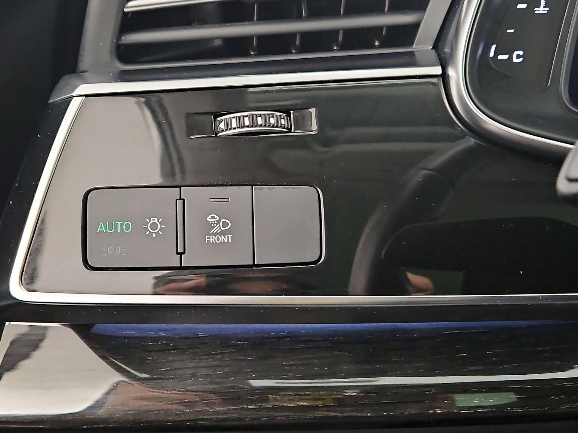 Thumbnail: 2023 Audi Q7 - 13
