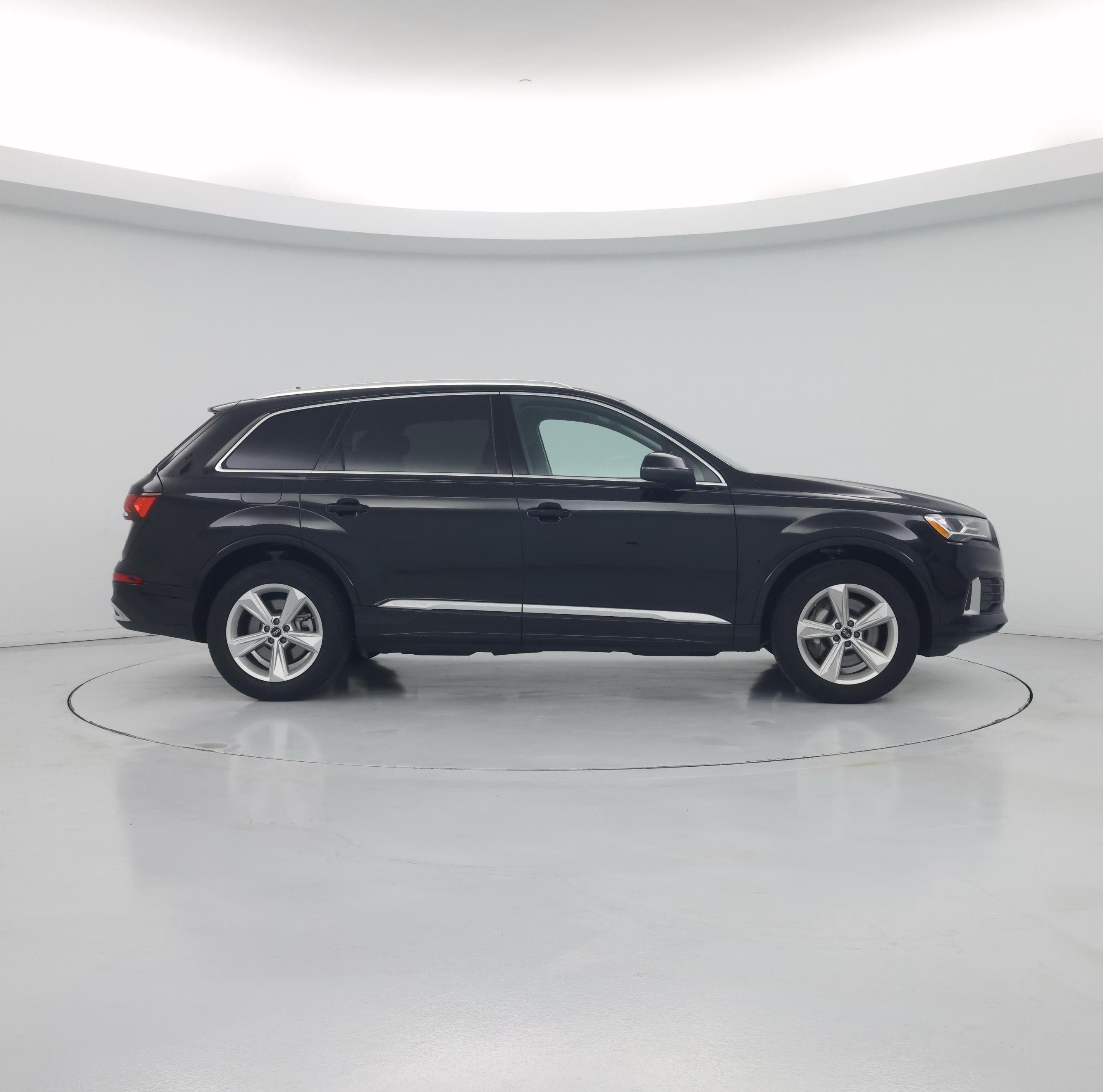 Thumbnail: 2023 Audi Q7 - 7