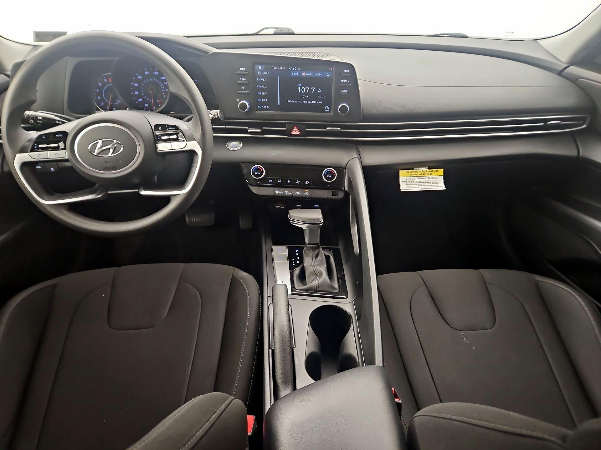 Thumbnail: 2021 Hyundai Elantra - 9