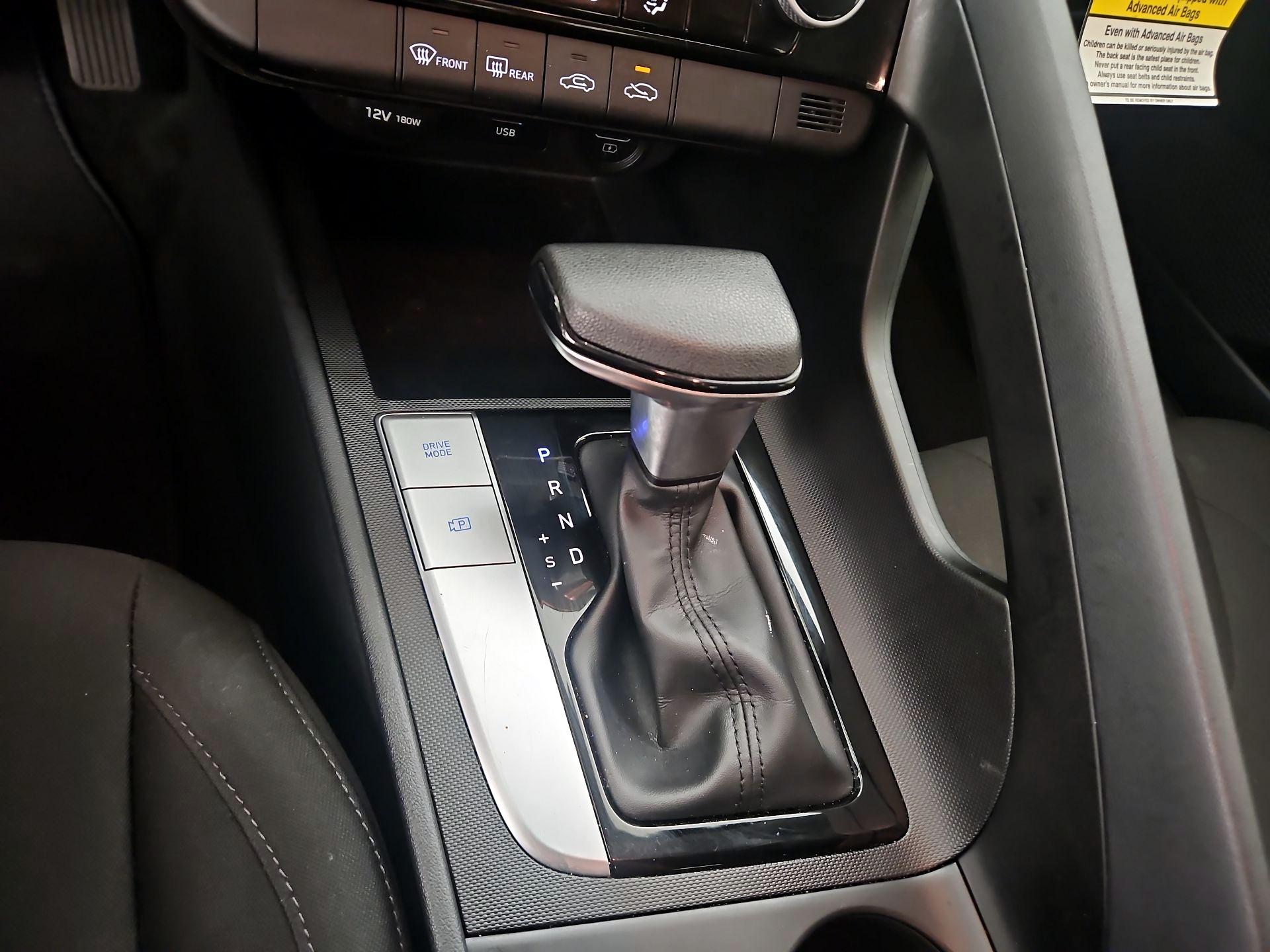 Thumbnail: 2021 Hyundai Elantra - 17