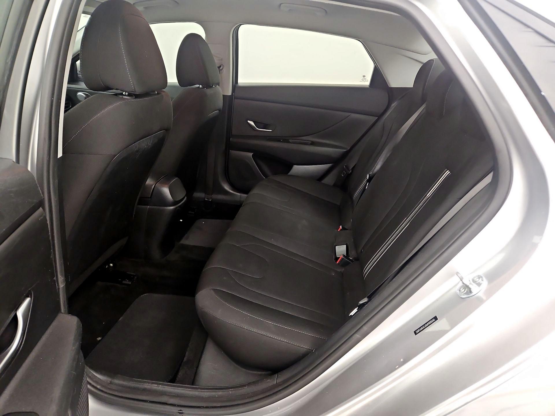 Thumbnail: 2021 Hyundai Elantra - 19