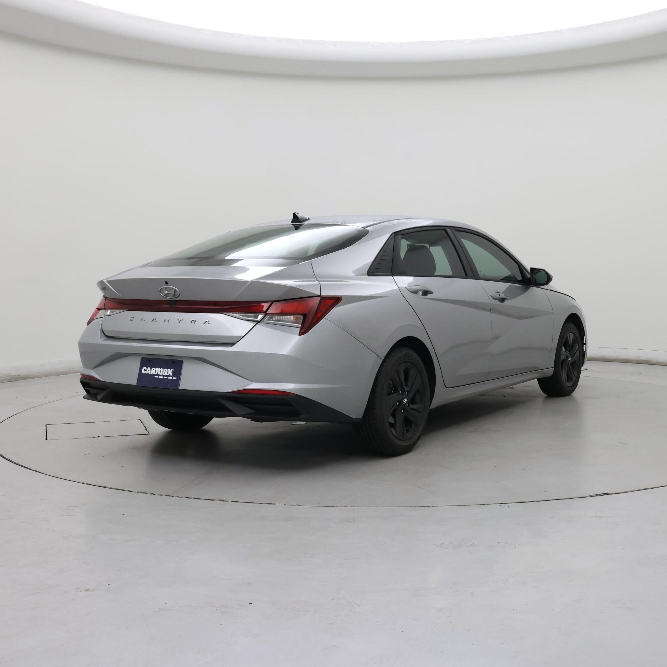 Thumbnail: 2021 Hyundai Elantra - 8