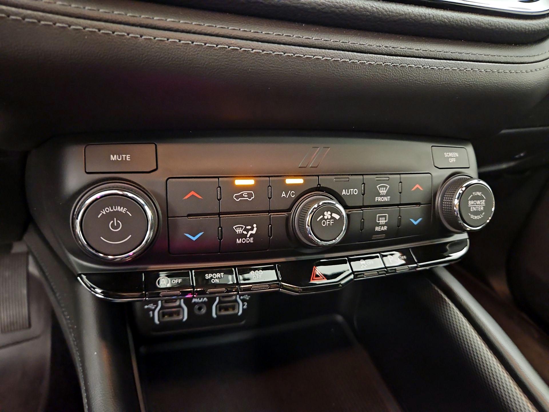 Thumbnail: 2021 Dodge Durango - 16