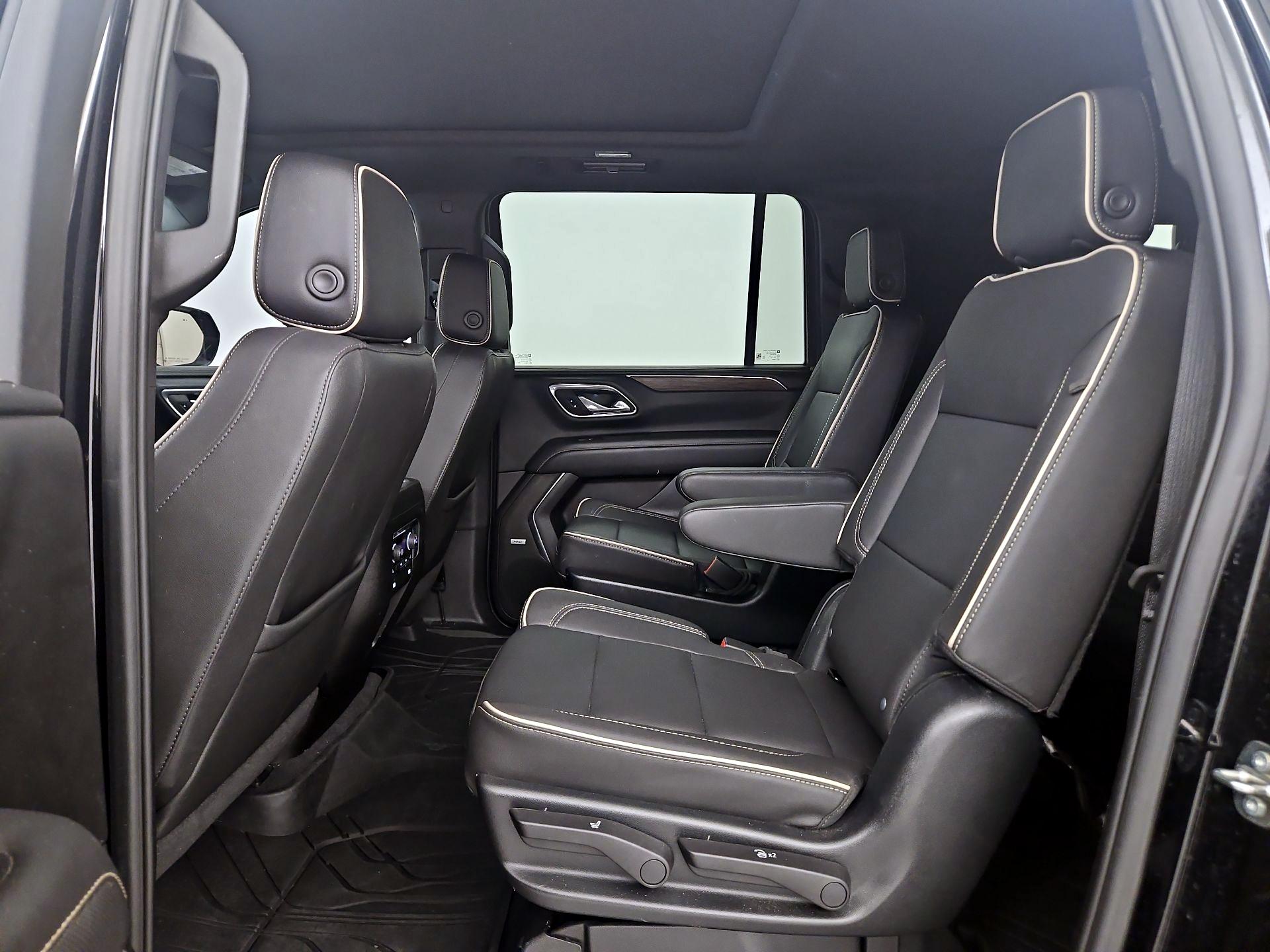 Thumbnail: 2023 Chevrolet Suburban - 20