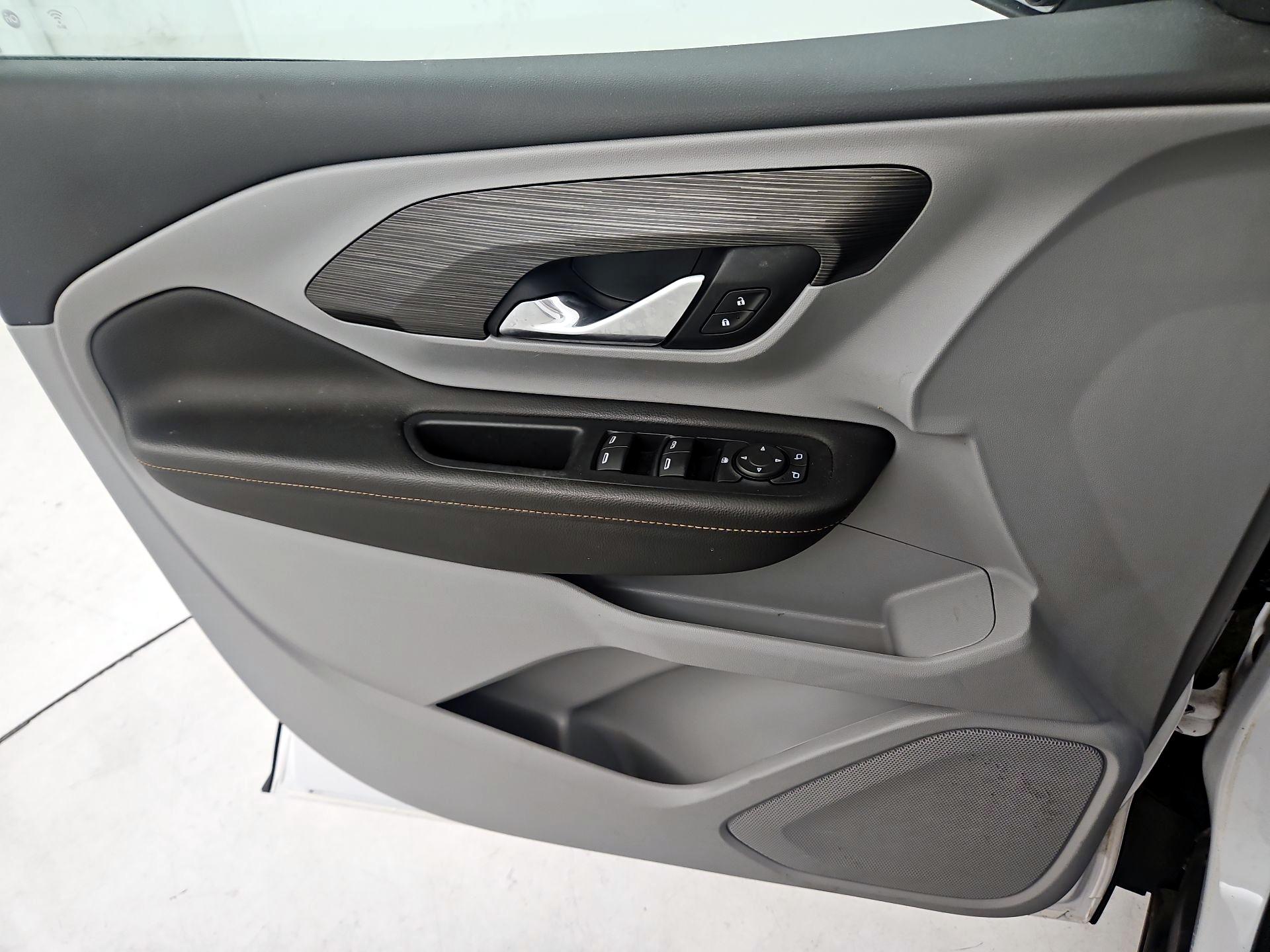 Thumbnail: 2020 GMC Terrain - 12